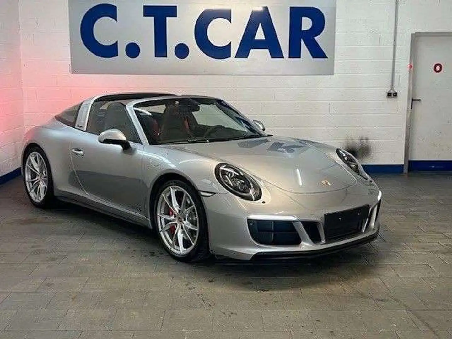 Porsche 991 911 Targa 4 GTS I Lift I VOLL Argent - 2