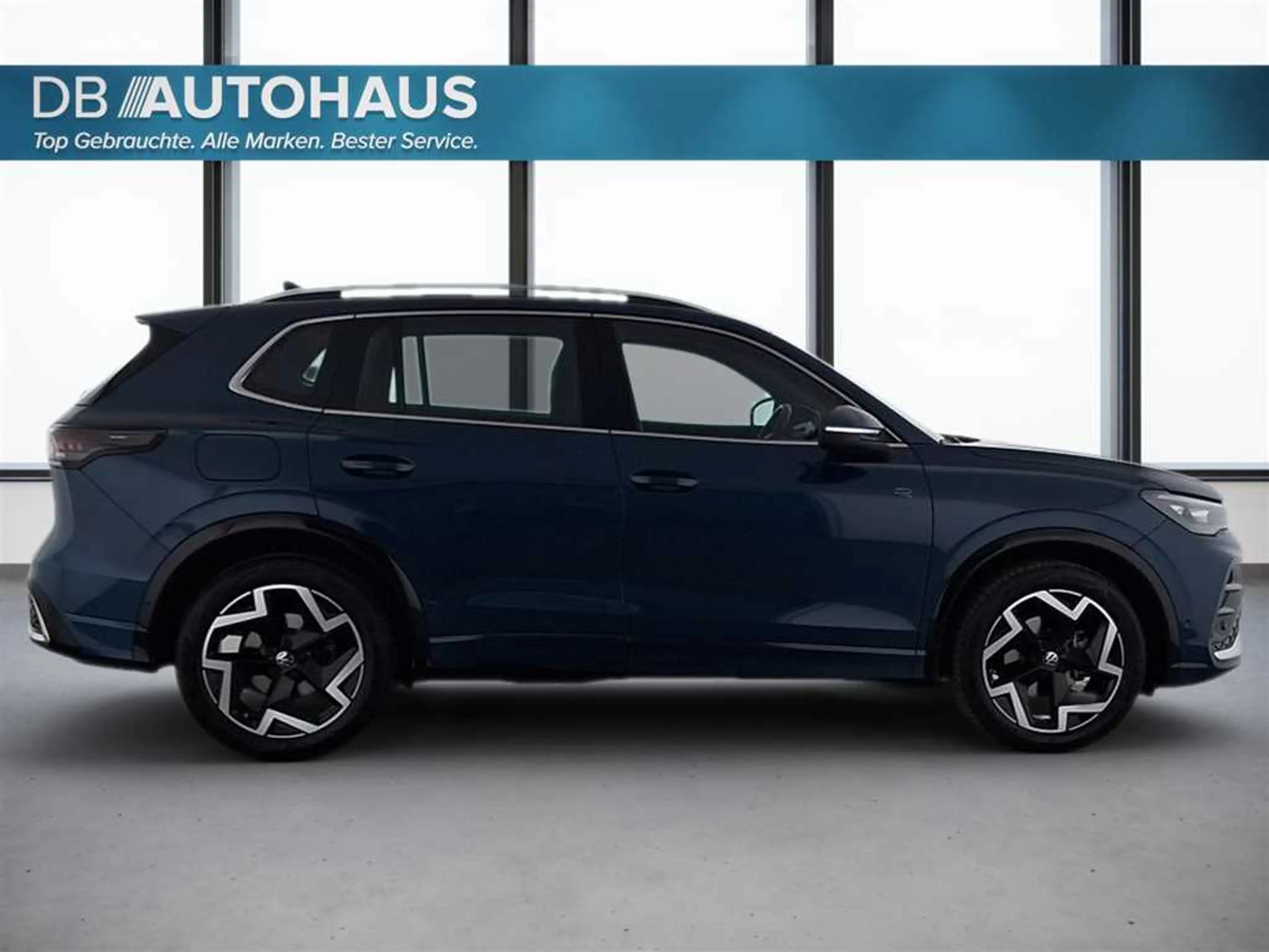 Volkswagen Tiguan R-Line 1.5 eTSI DSG — photo 3