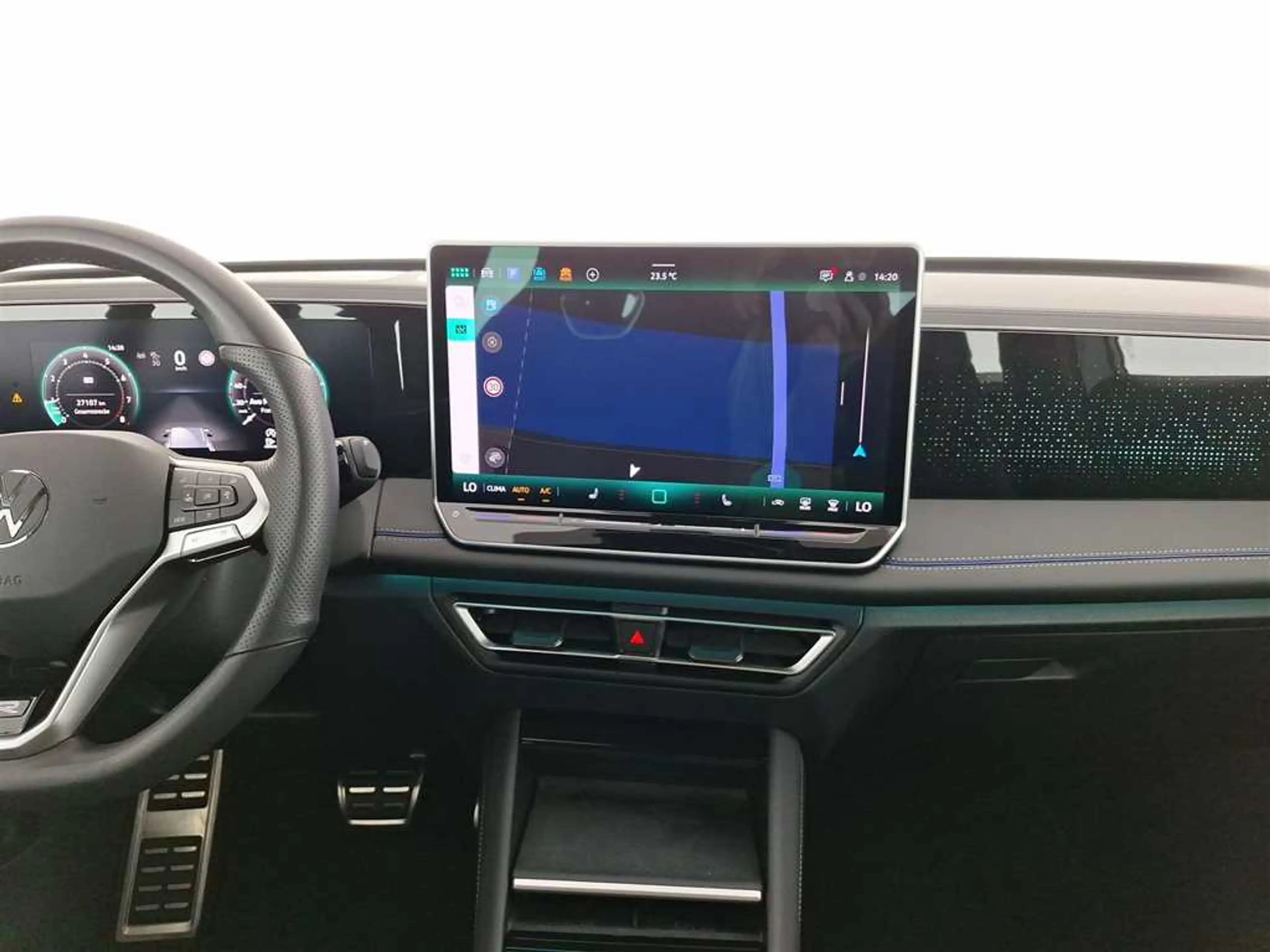 Volkswagen Tiguan R-Line 1.5 eTSI DSG — photo 13