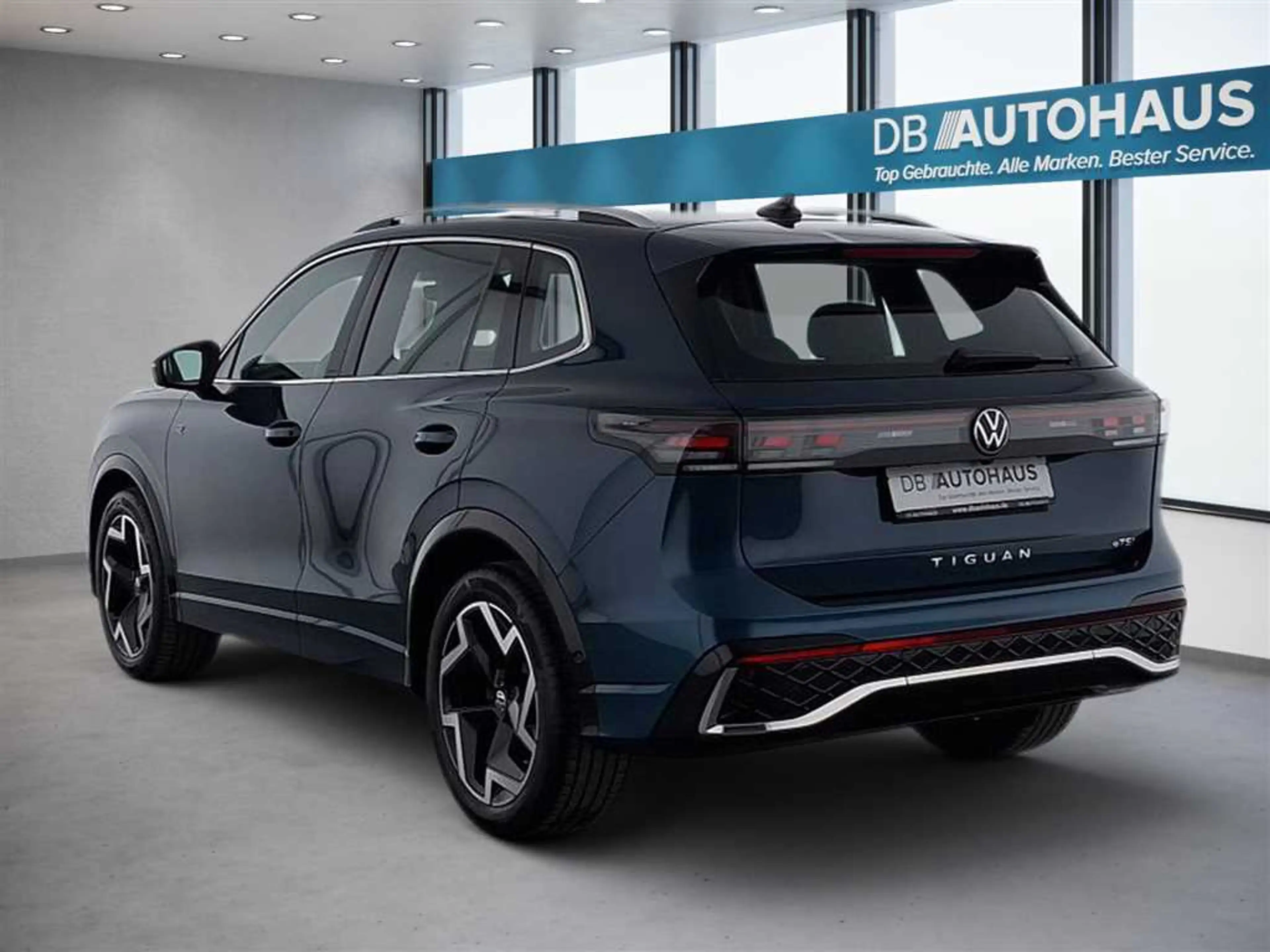 Volkswagen Tiguan R-Line 1.5 eTSI DSG — photo 6