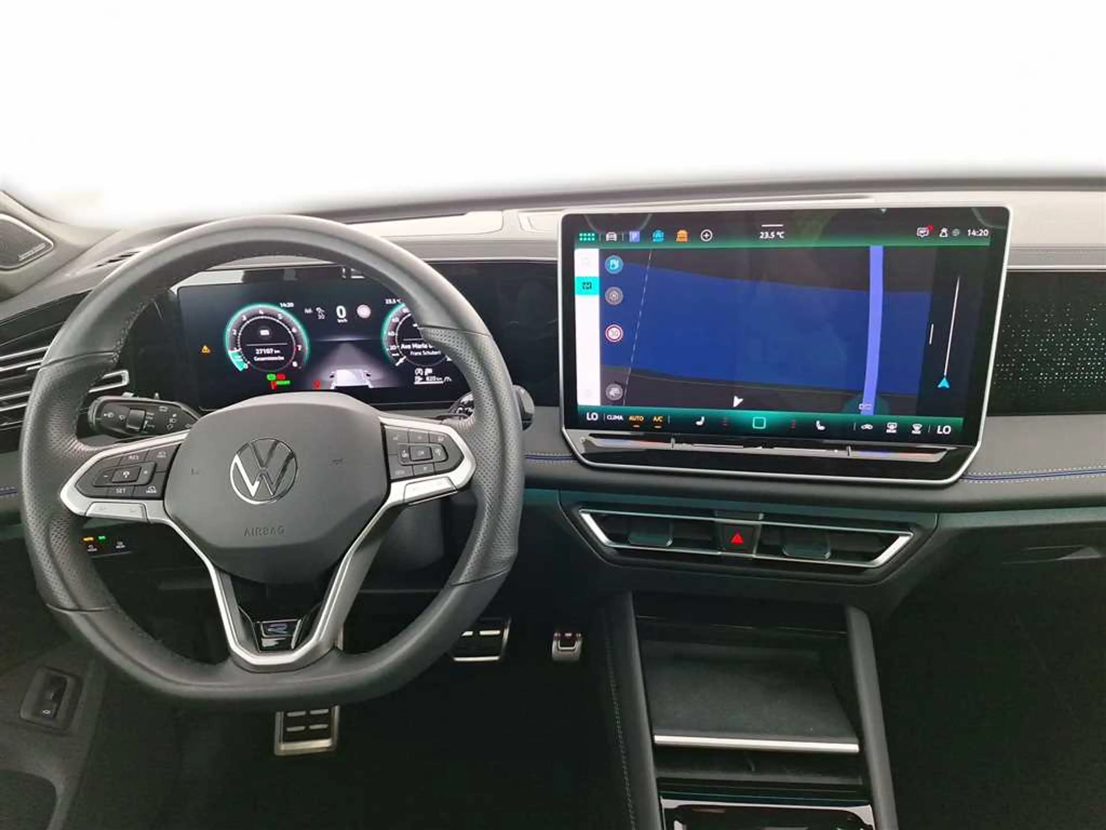 Volkswagen Tiguan R-Line 1.5 eTSI DSG — photo 9