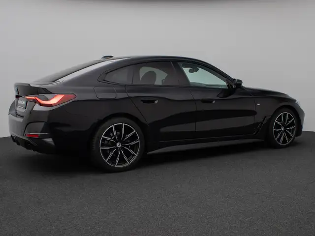BMW 4 Series view 6