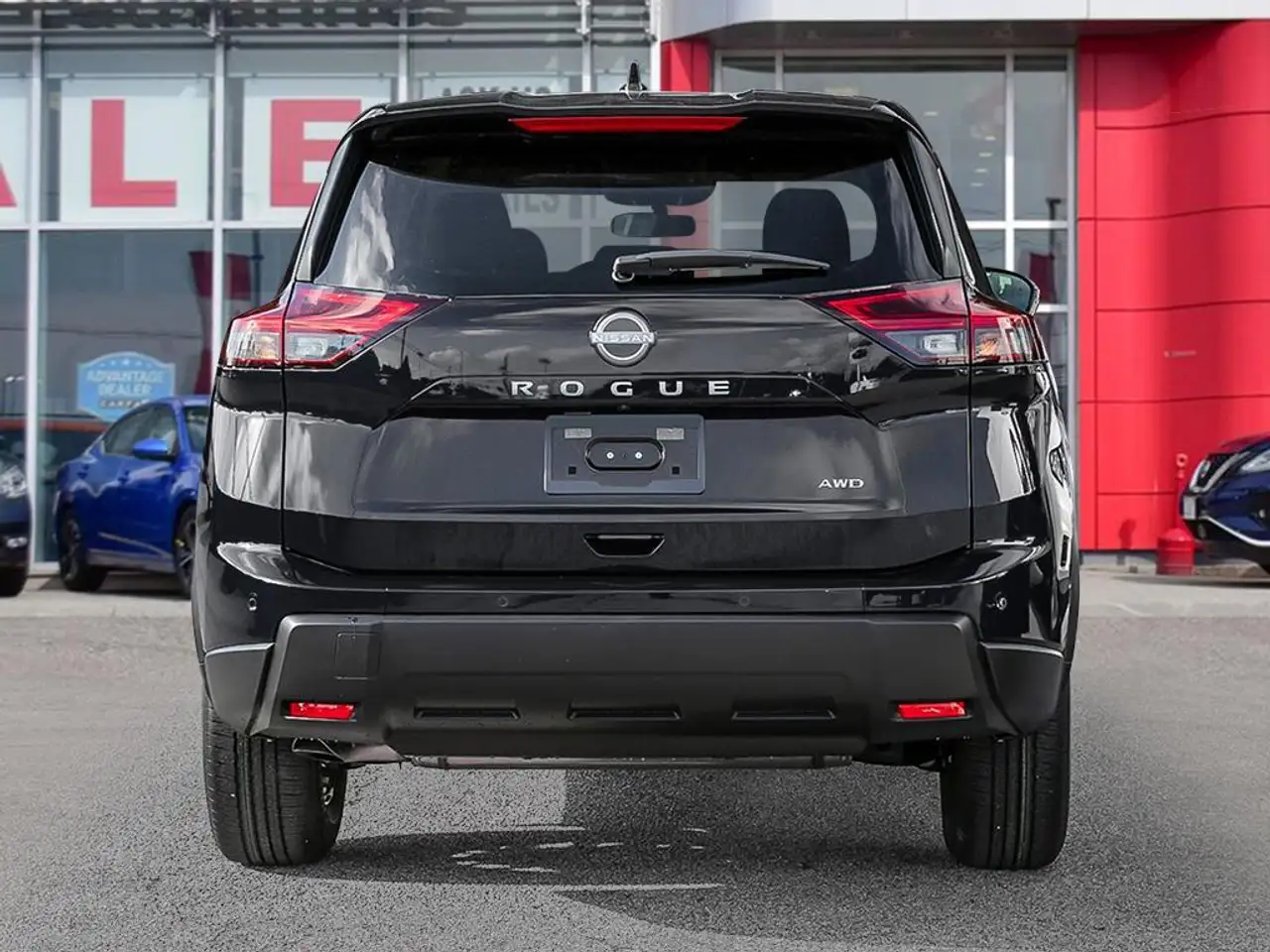 Nissan Rogue снимка Nissan Rogue