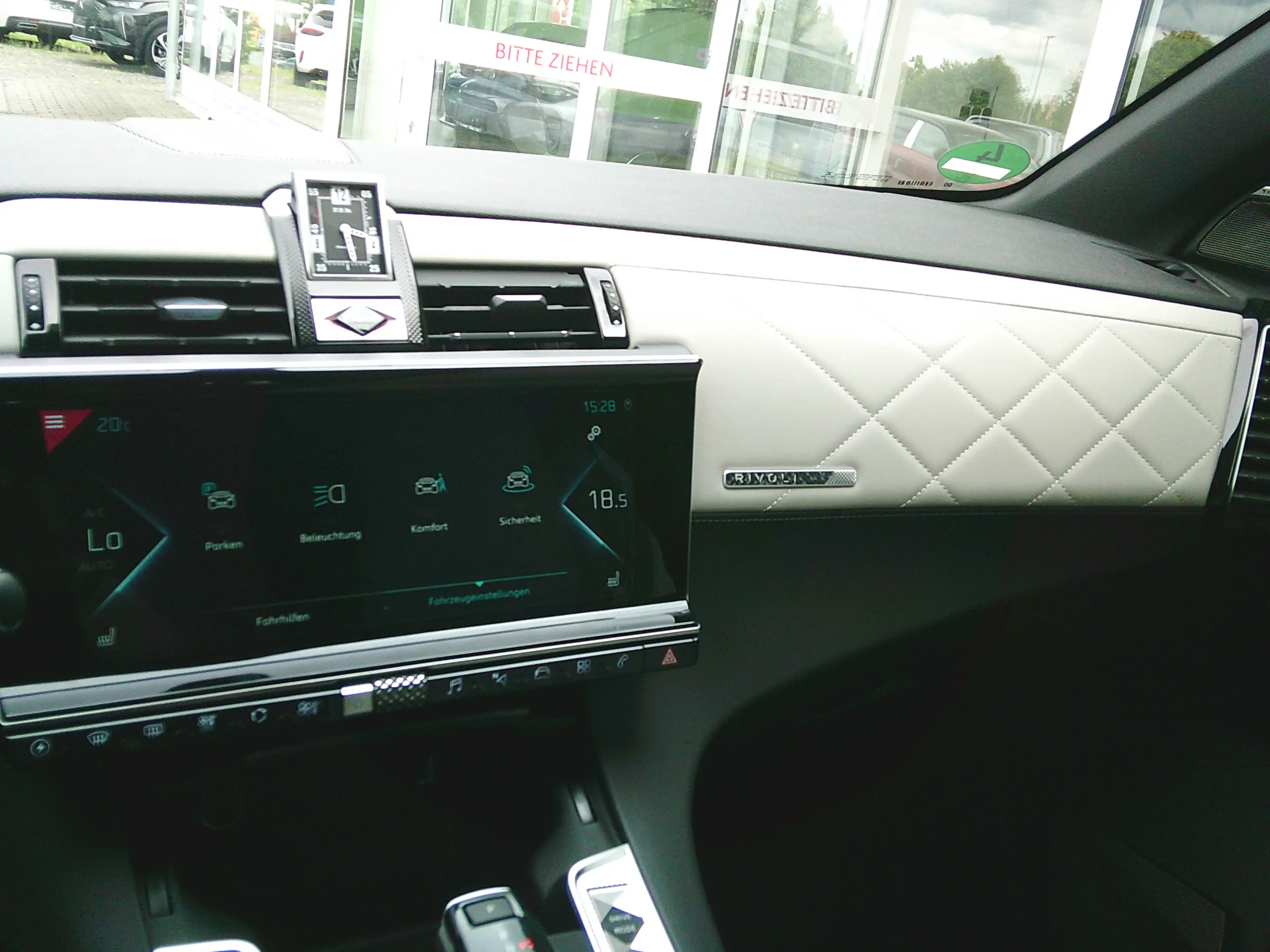 DS Automobiles DS 7 E-Tense 300 kW Rivoli 4x4 — photo 8