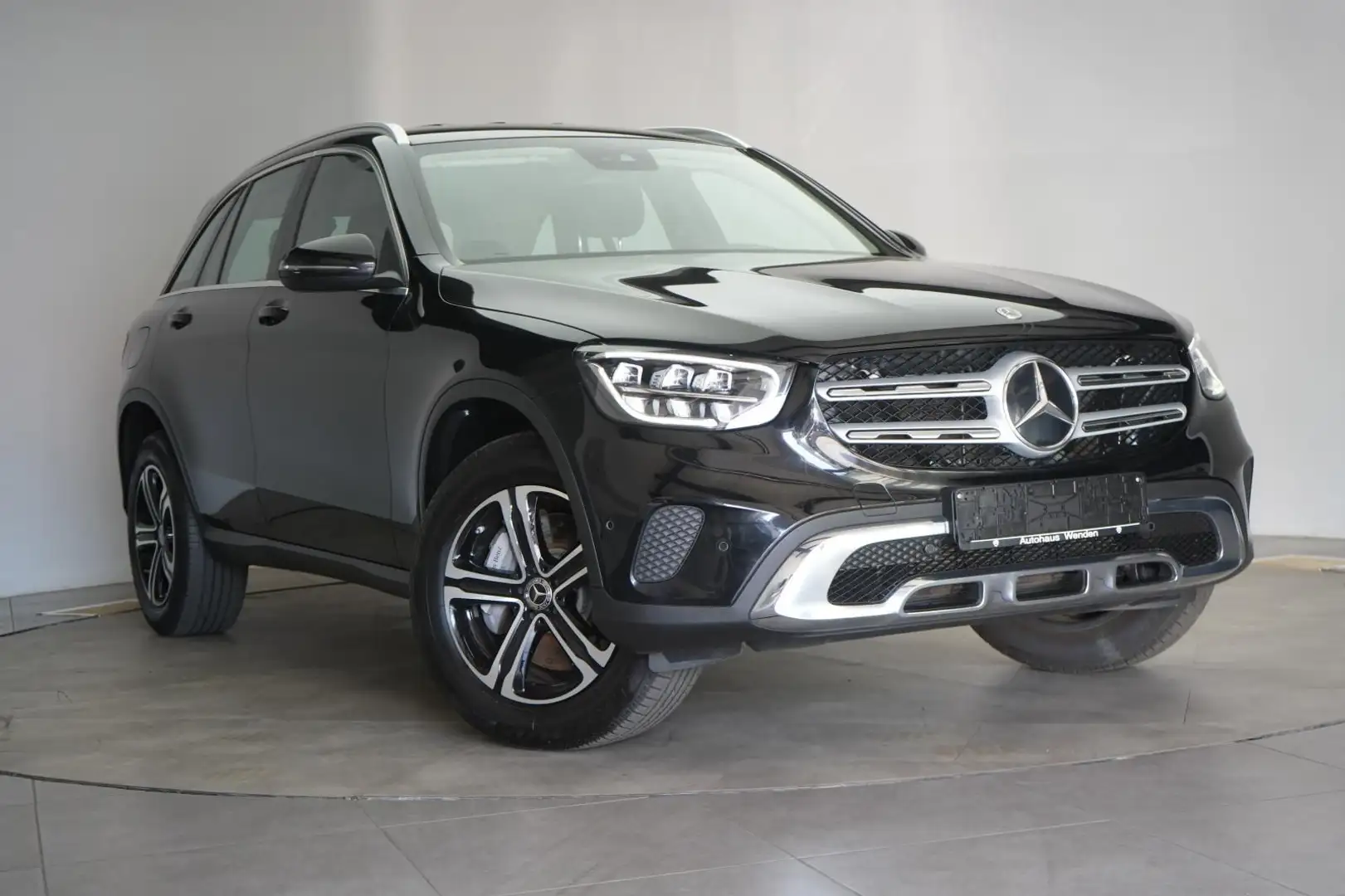 MERCEDES-BENZ Glc