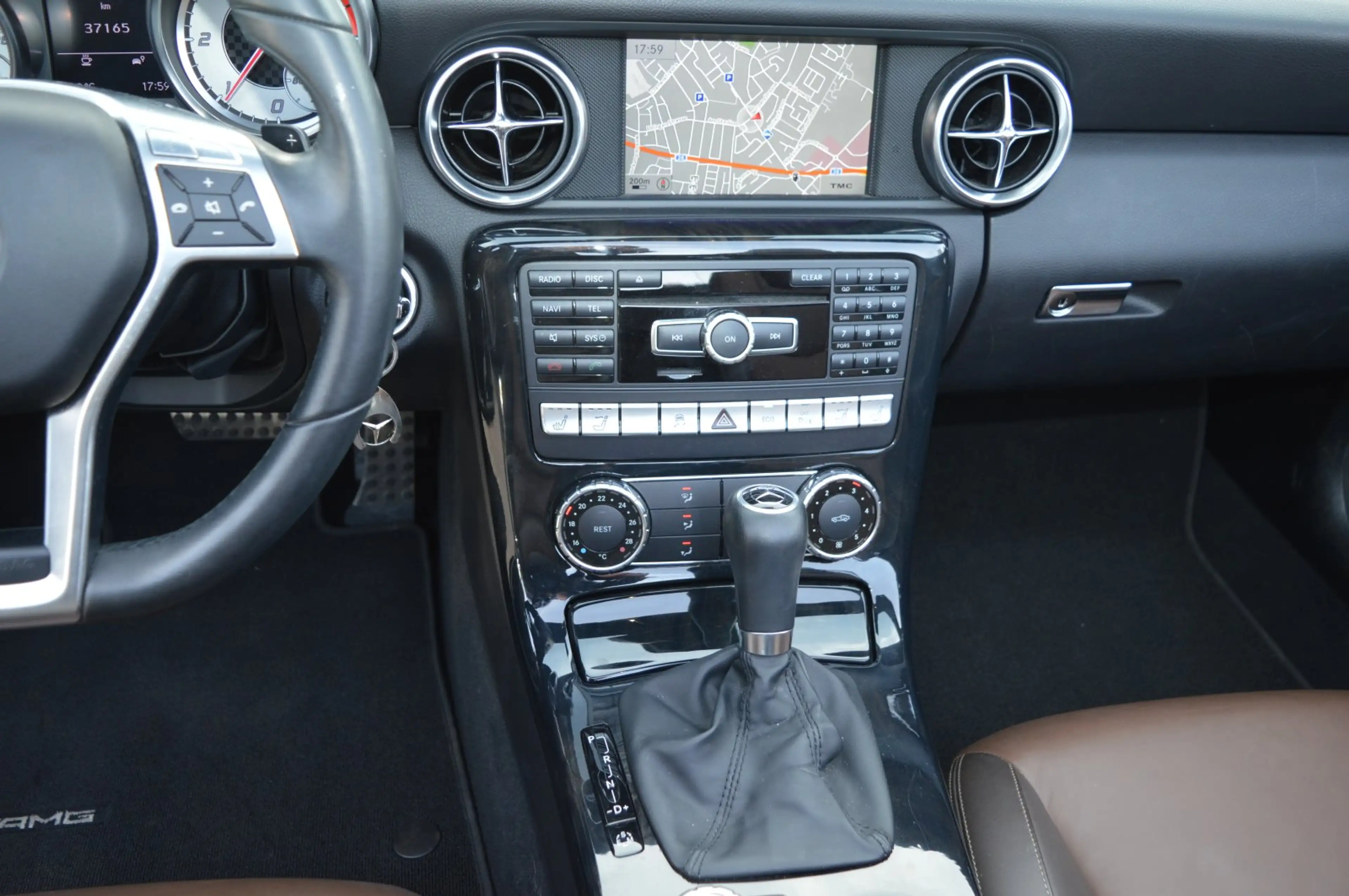 Mercedes-Benz SLK 250 CDI BlueEfficiency AMG Line 7G-Tronic COMAND/Xenon — photo 5