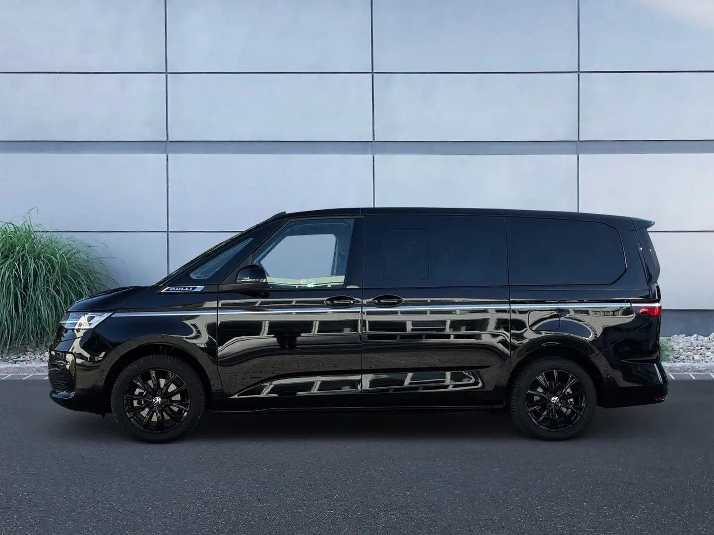 Volkswagen T7 Multivan Style 2.0 TDI DSG LÜ AHK Schwarz - 2