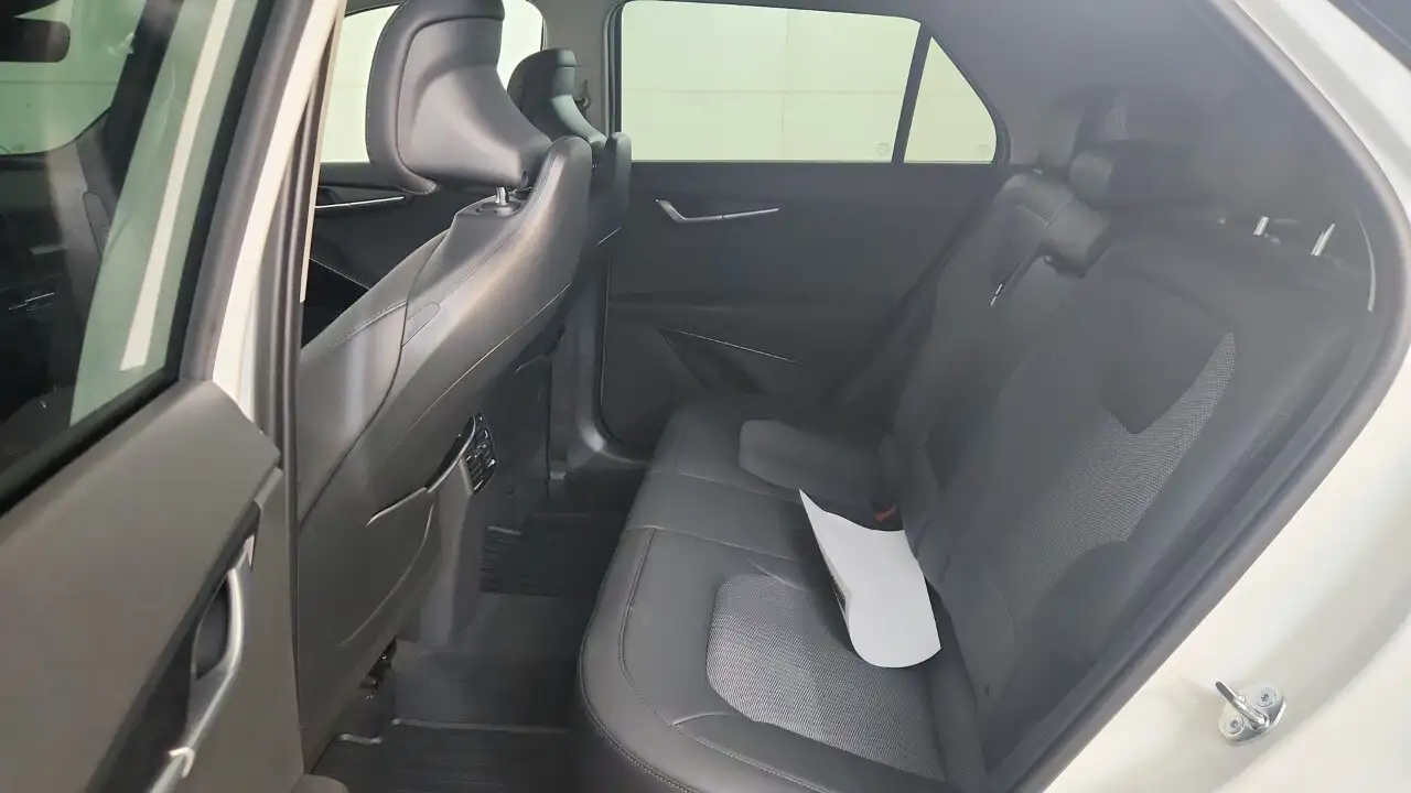 Kia Niro снимка Kia Niro