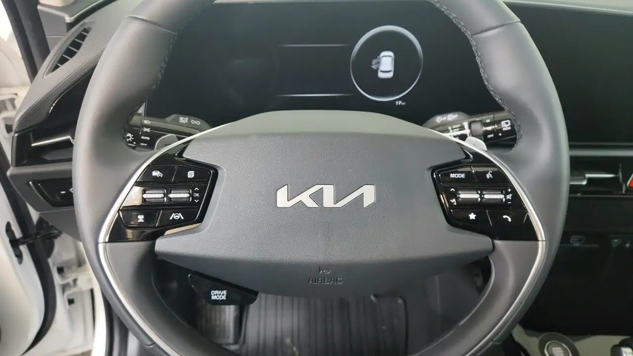 Kia Niro снимка Kia Niro