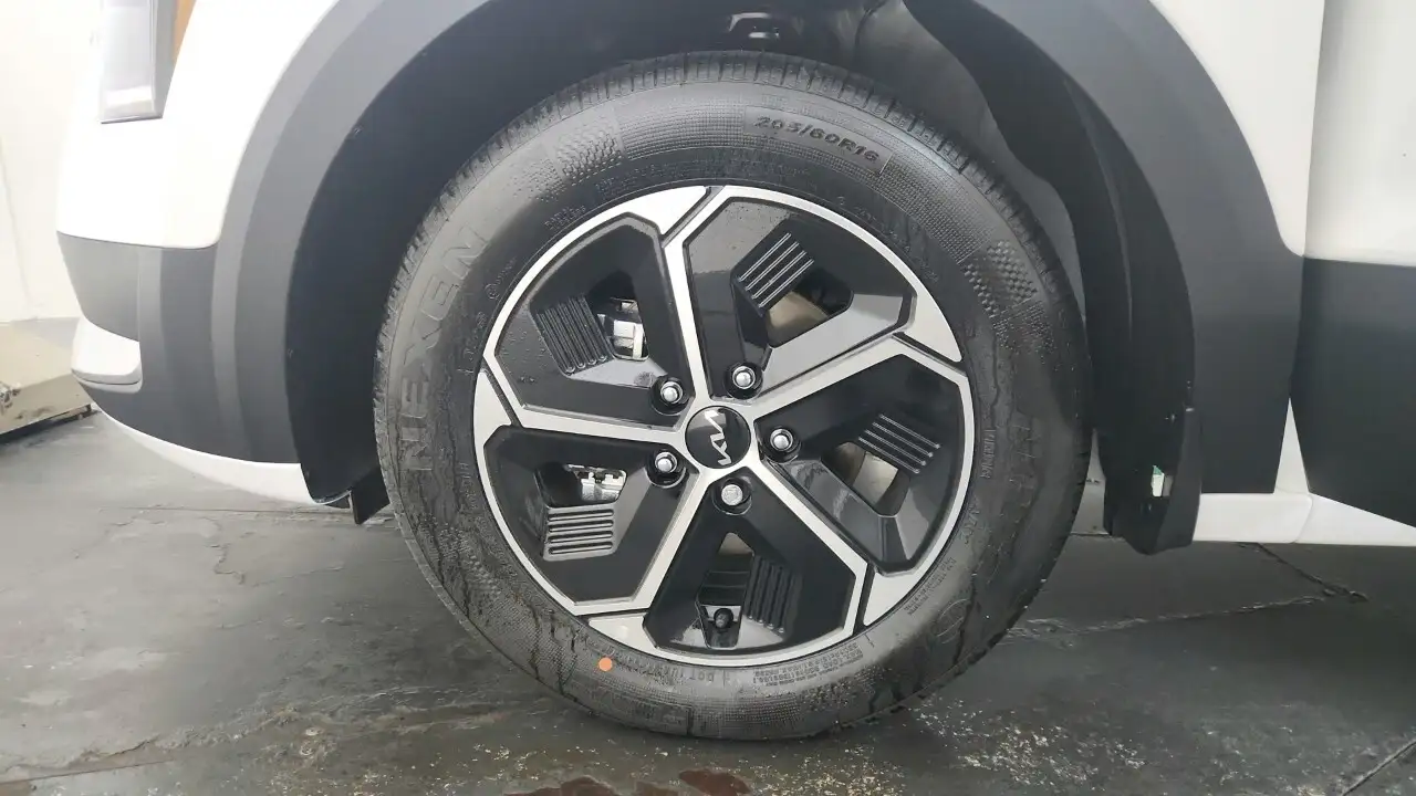 Kia Niro снимка Kia Niro
