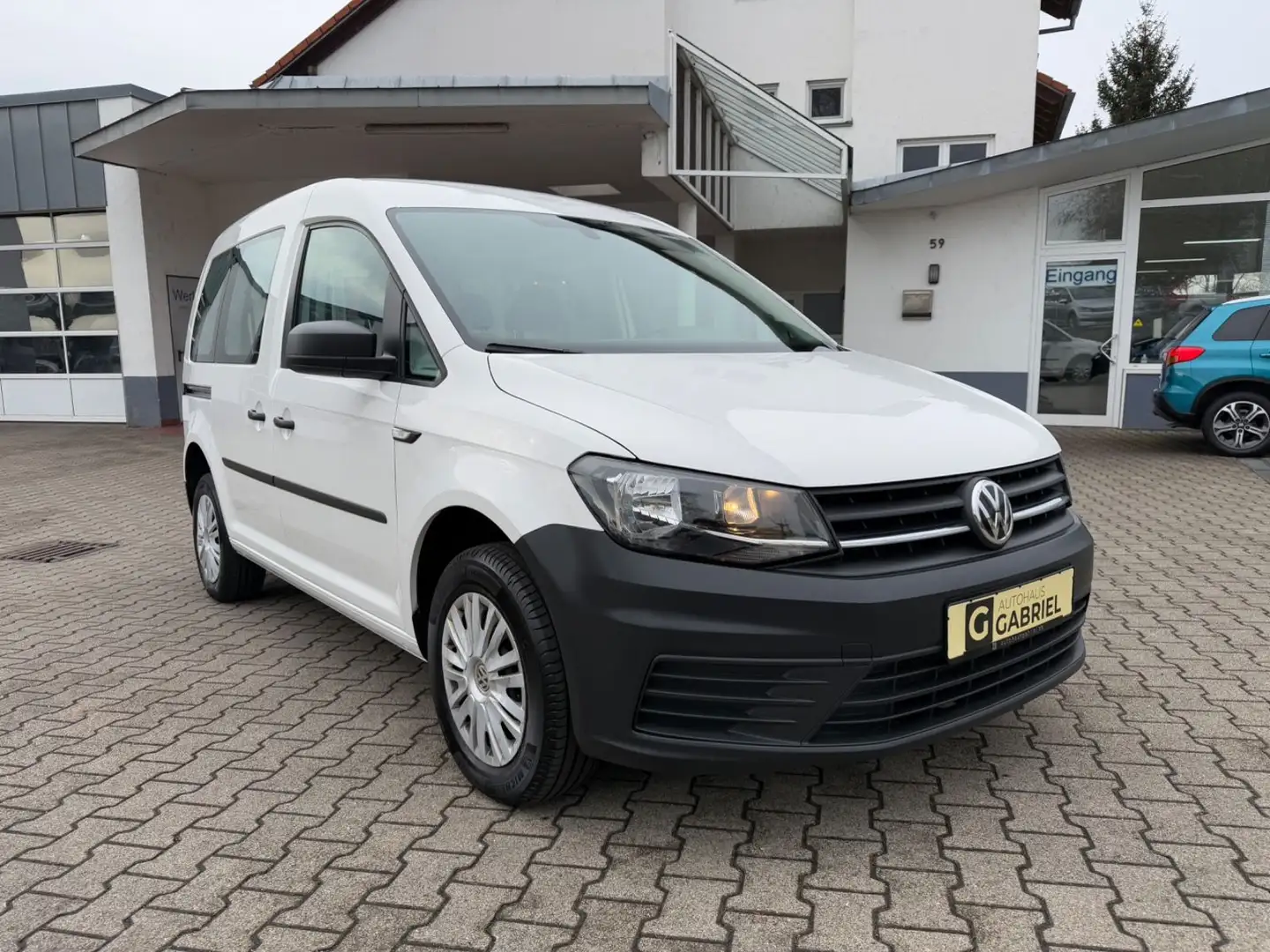Volkswagen Caddy 2.0 TDI DSG Conceptline BMT Navi Klima PDC Weiß - 1