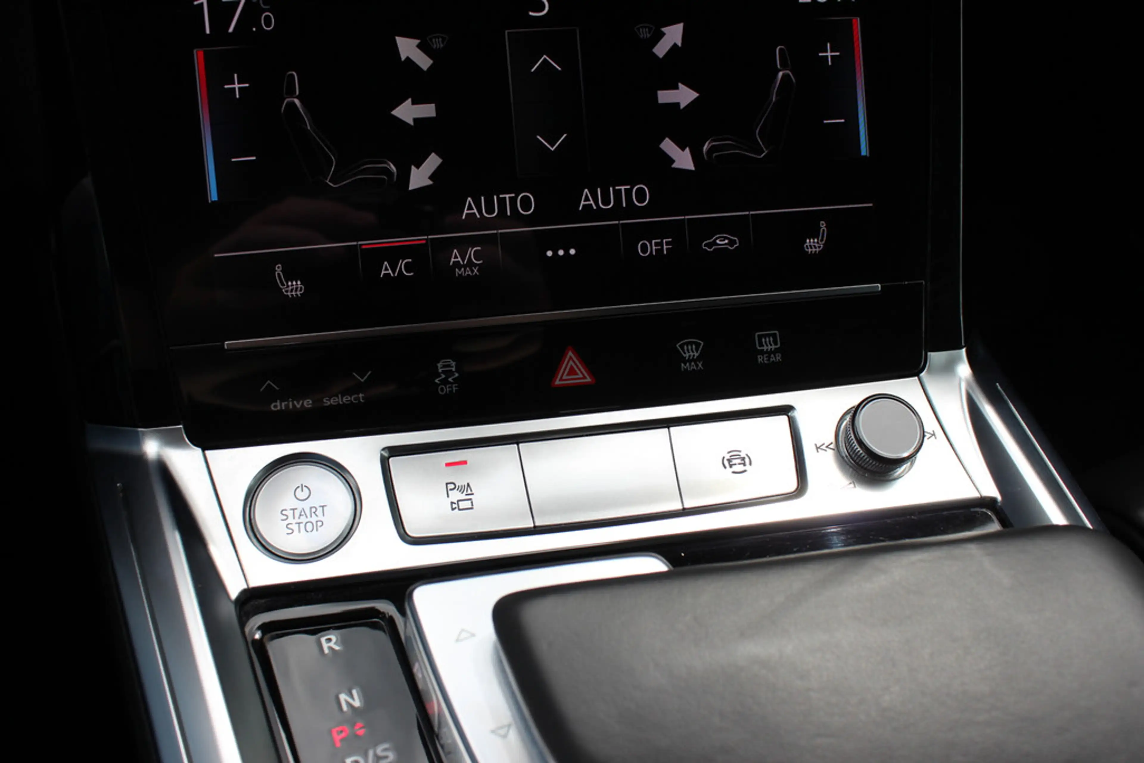 Audi e-tron e-tron 55 quattro advanced Pro Line Plus 95 kWh / — photo 31