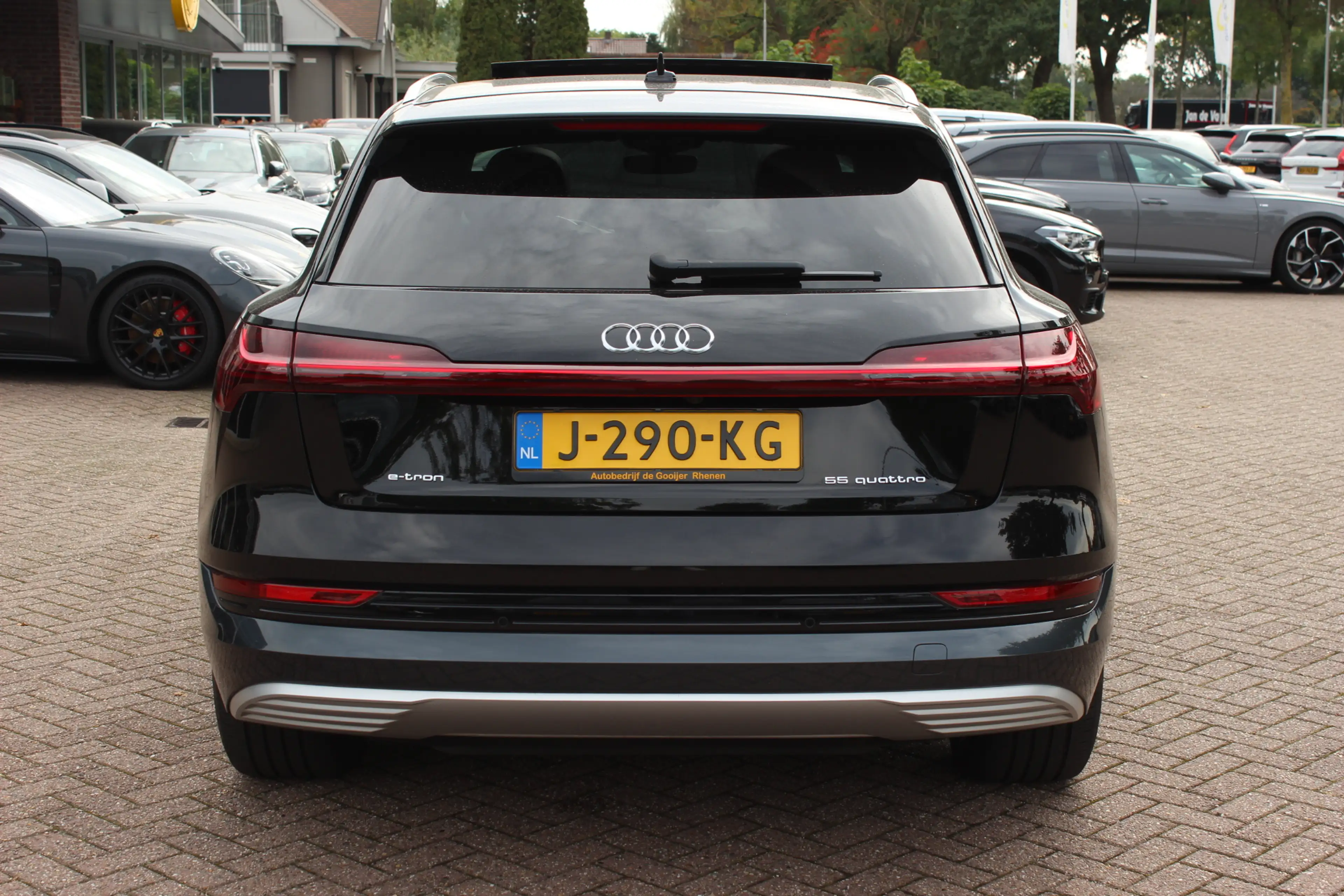 Audi e-tron e-tron 55 quattro advanced Pro Line Plus 95 kWh / — photo 16