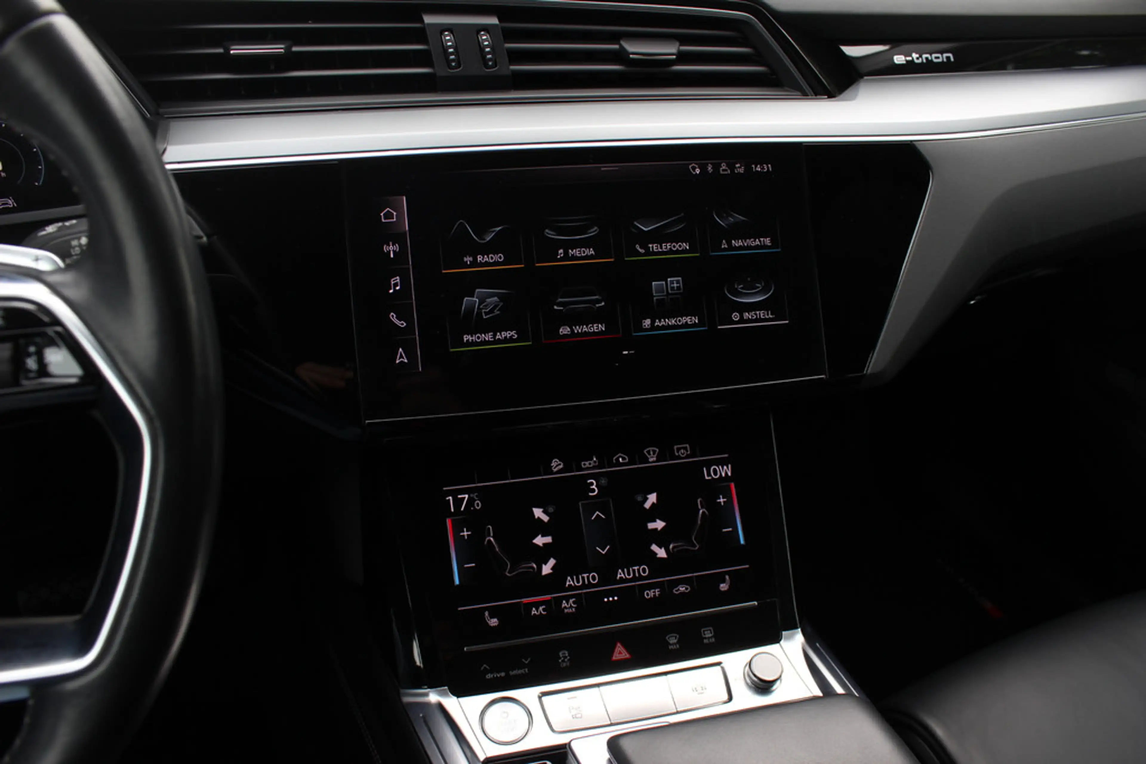 Audi e-tron e-tron 55 quattro advanced Pro Line Plus 95 kWh / — photo 20