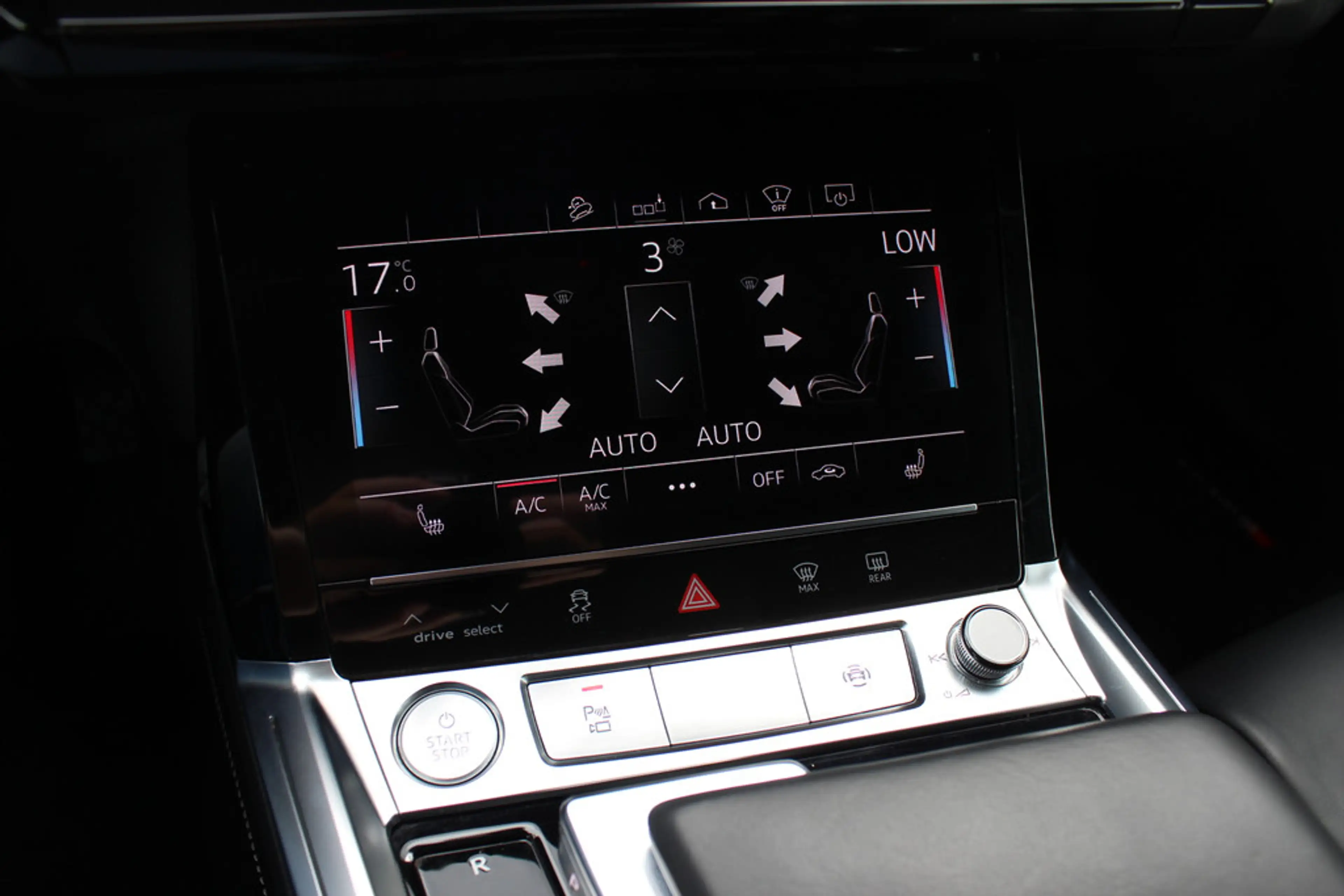 Audi e-tron e-tron 55 quattro advanced Pro Line Plus 95 kWh / — photo 30
