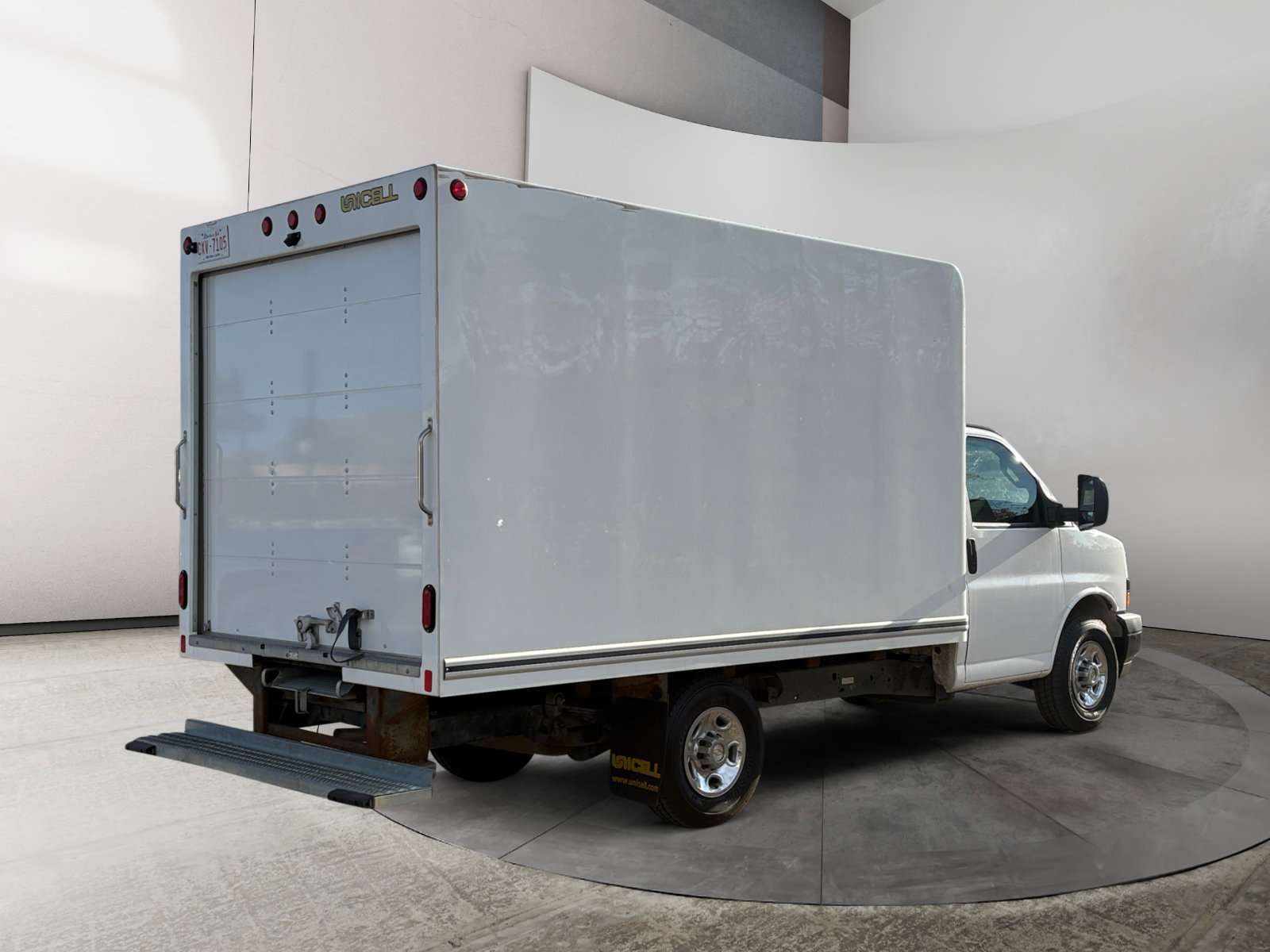 2024 Chevrolet Express 3500 Commercial Cutaway
