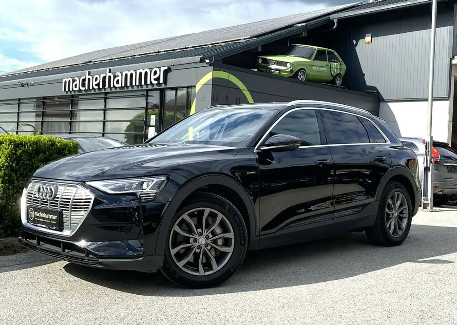 Audi e-tron 55 quattro*AHK*ACC*T-WINKL*MATRIX*KEYLESS* Schwarz - 1