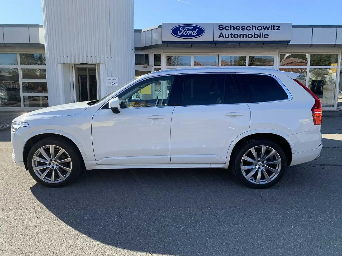 Volvo XC90 Diesel B5 D AWD Geartronic Momentum Pro Білий - 2