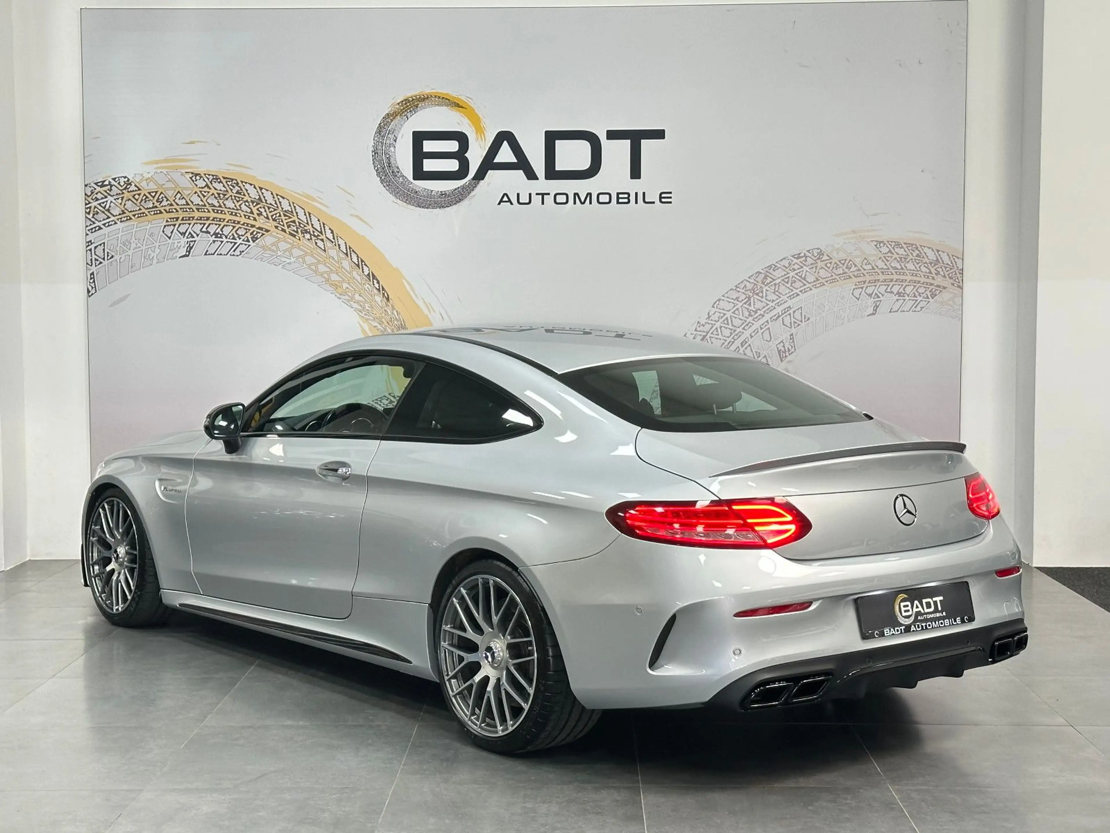 Mercedes-Benz C 63 AMG Coupe *VOLLAUSSTATTUNG*DEUTSCH*2.HD* — photo 7