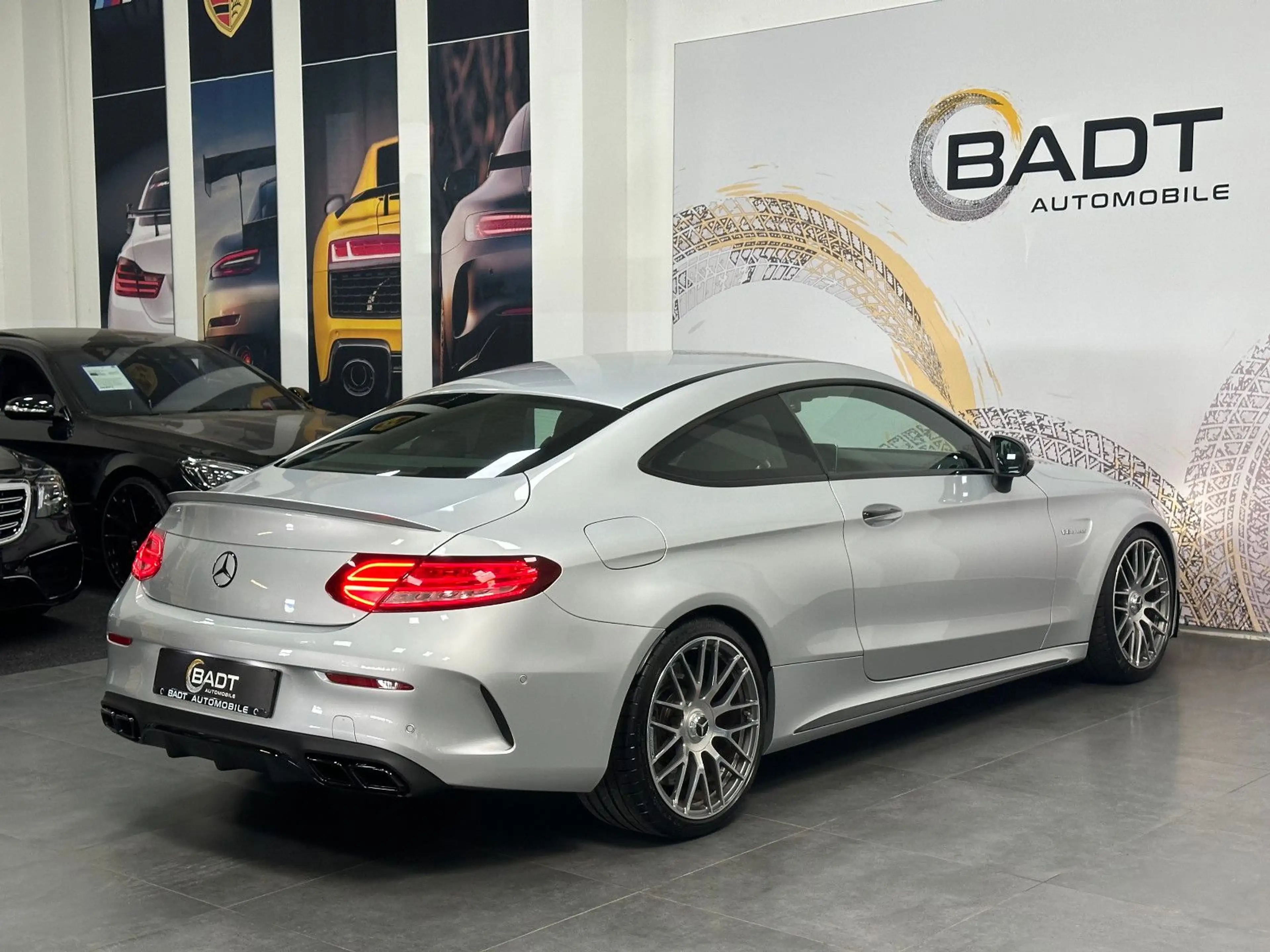 Mercedes-Benz C 63 AMG Coupe *VOLLAUSSTATTUNG*DEUTSCH*2.HD* — photo 9