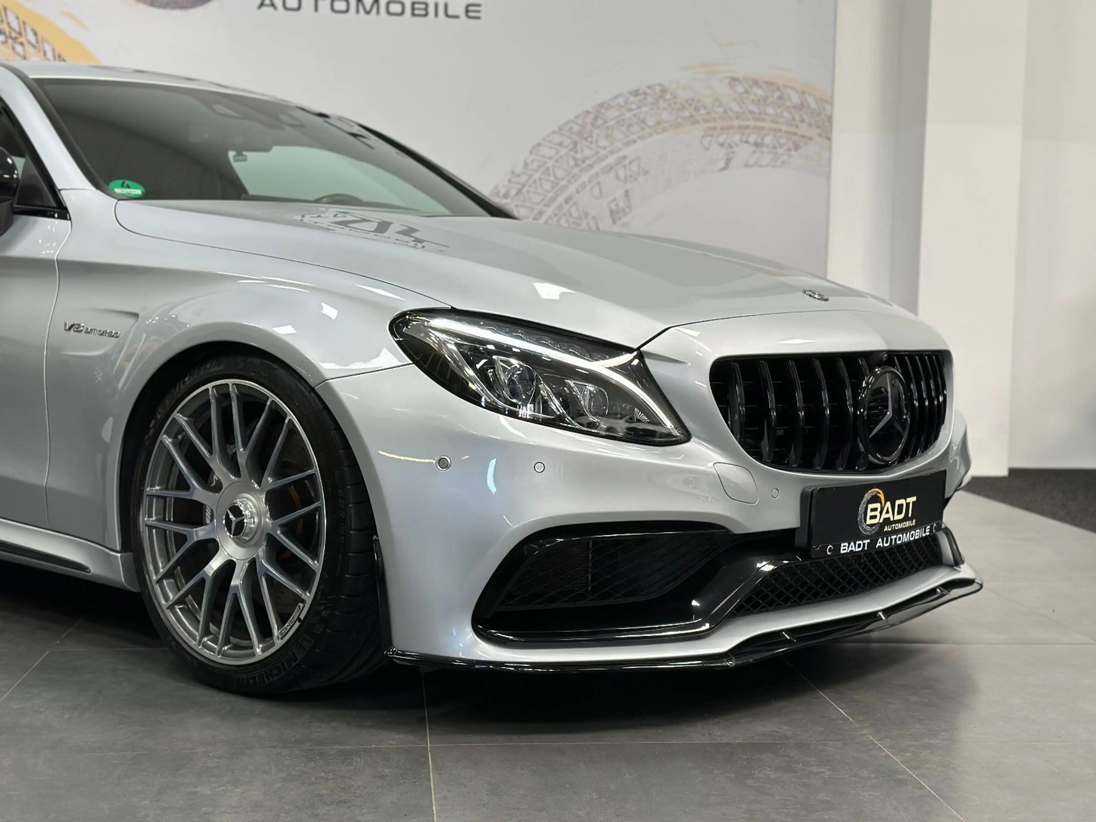 Mercedes-Benz C 63 AMG Coupe *VOLLAUSSTATTUNG*DEUTSCH*2.HD* — photo 6