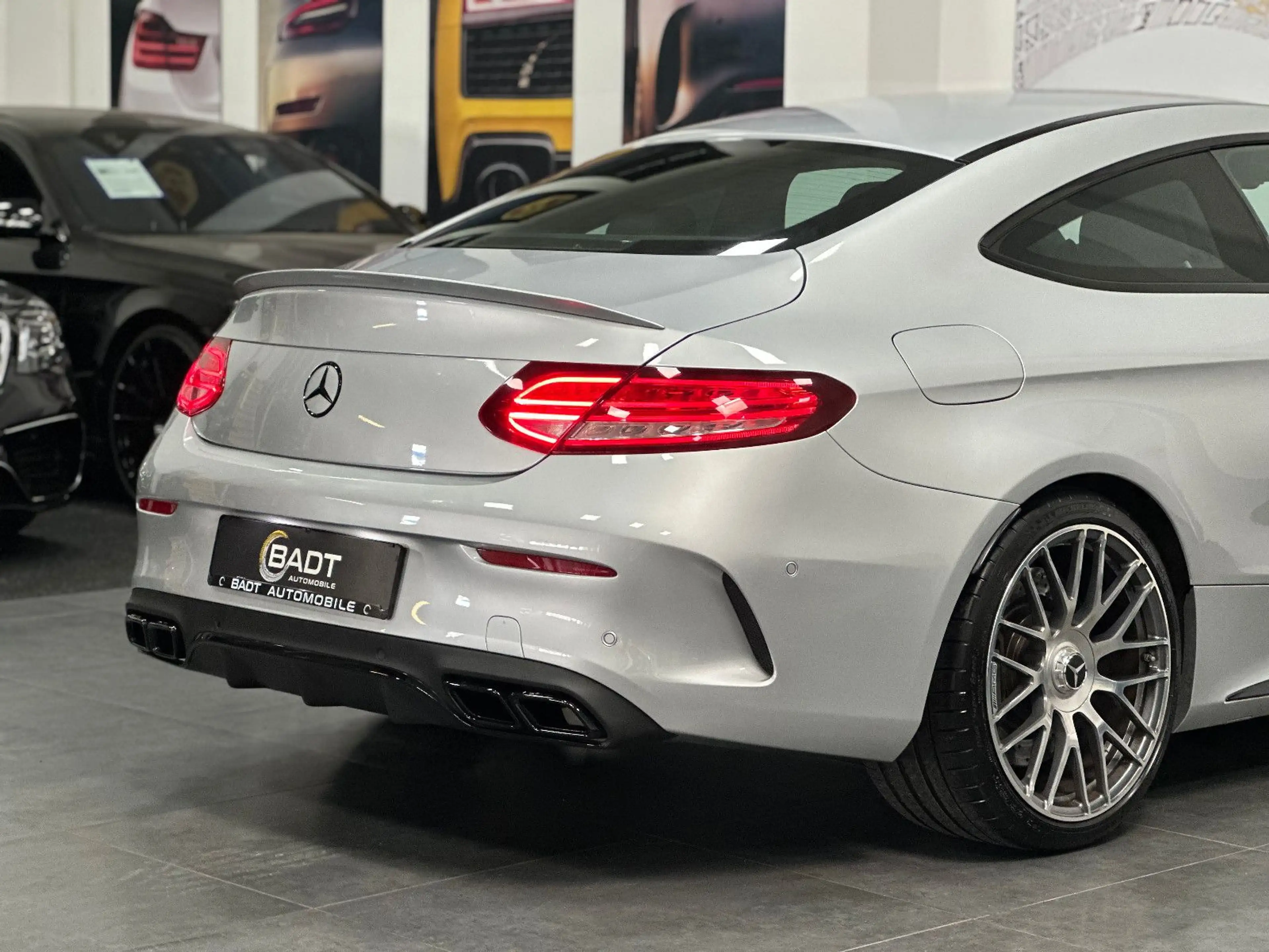 Mercedes-Benz C 63 AMG Coupe *VOLLAUSSTATTUNG*DEUTSCH*2.HD* — photo 10
