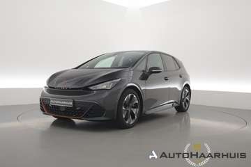 Performance 62 kWh | NAV + CarPlay | Beats Audio |
