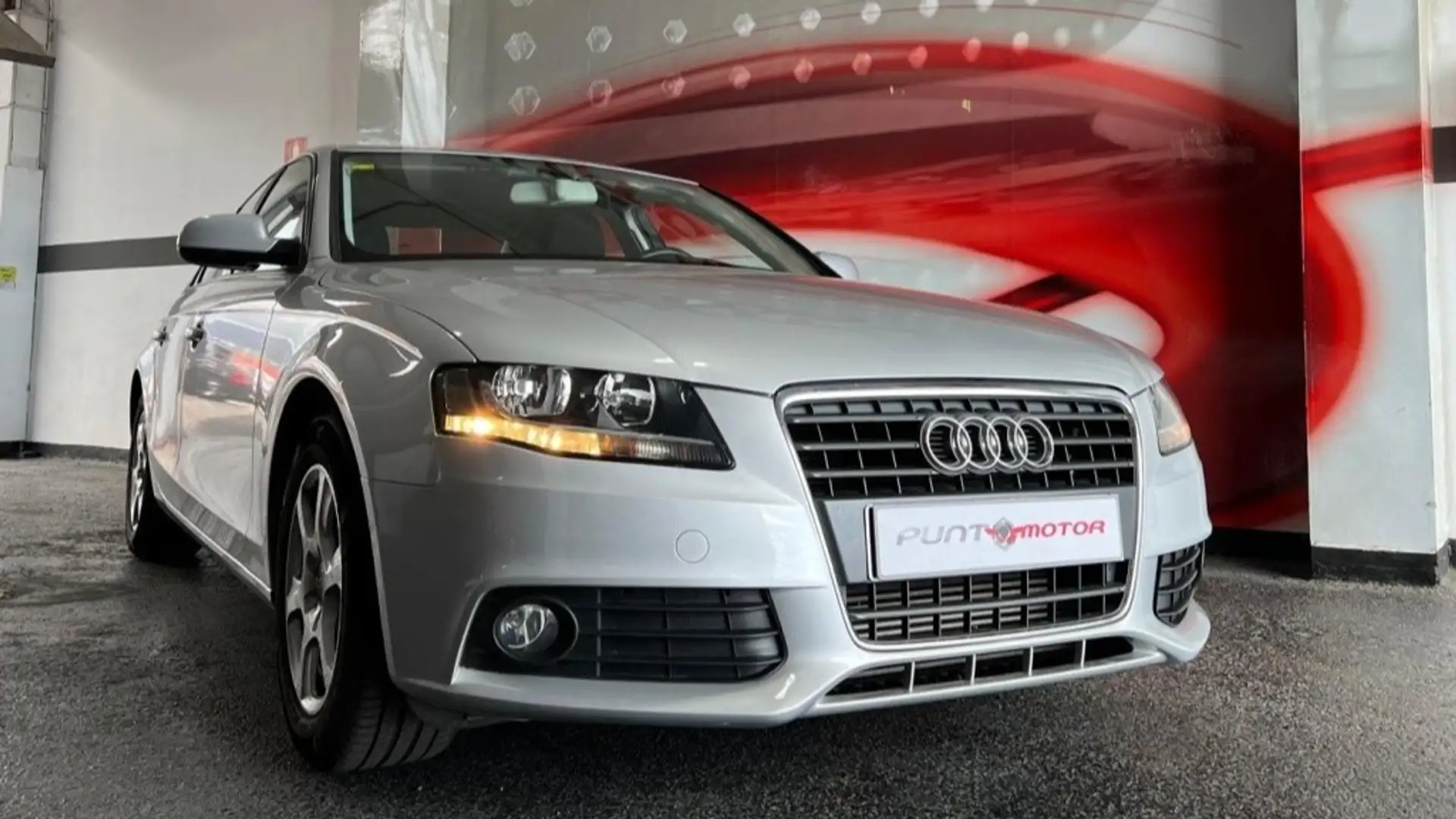 Audi A4 Berlina Automático de 5 Puertas Gris - 1