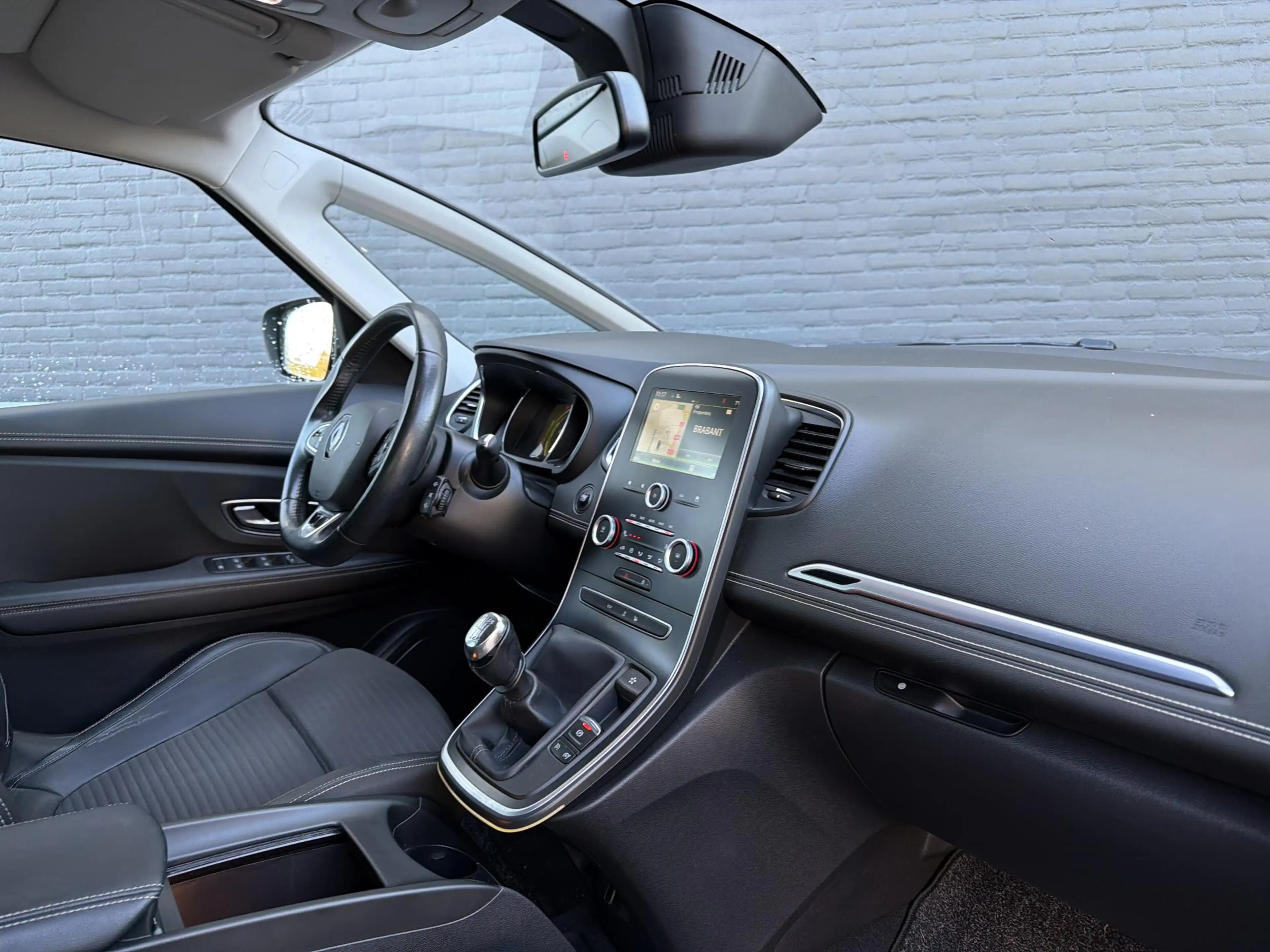 Renault Scenic 1.2 TCe Intens — photo 15