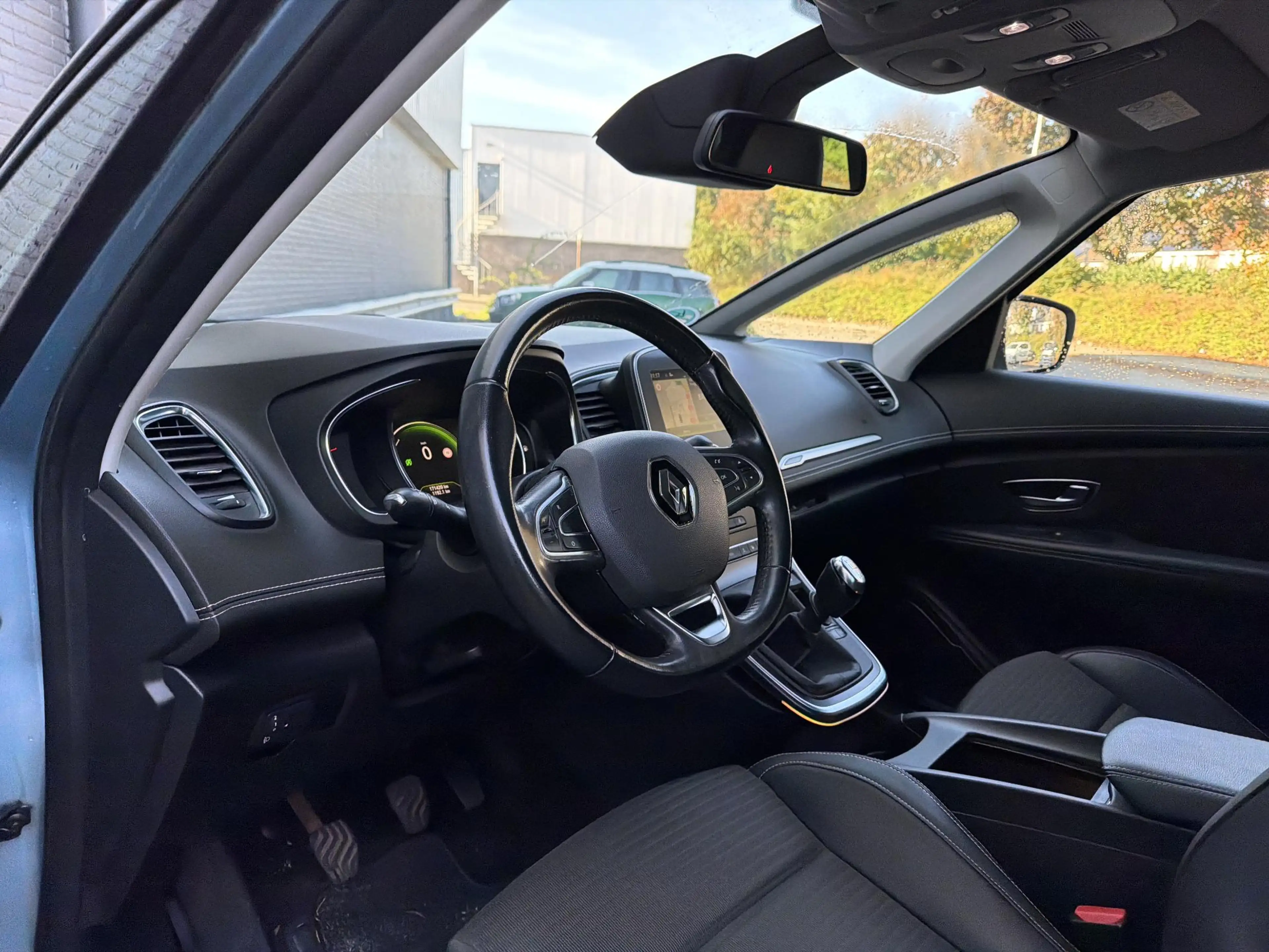 Renault Scenic 1.2 TCe Intens — photo 9