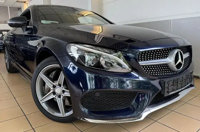 Mercedes-Benz C 400 4Matic AMG Line LED Kamera Leder Tempo Navi Key-Go