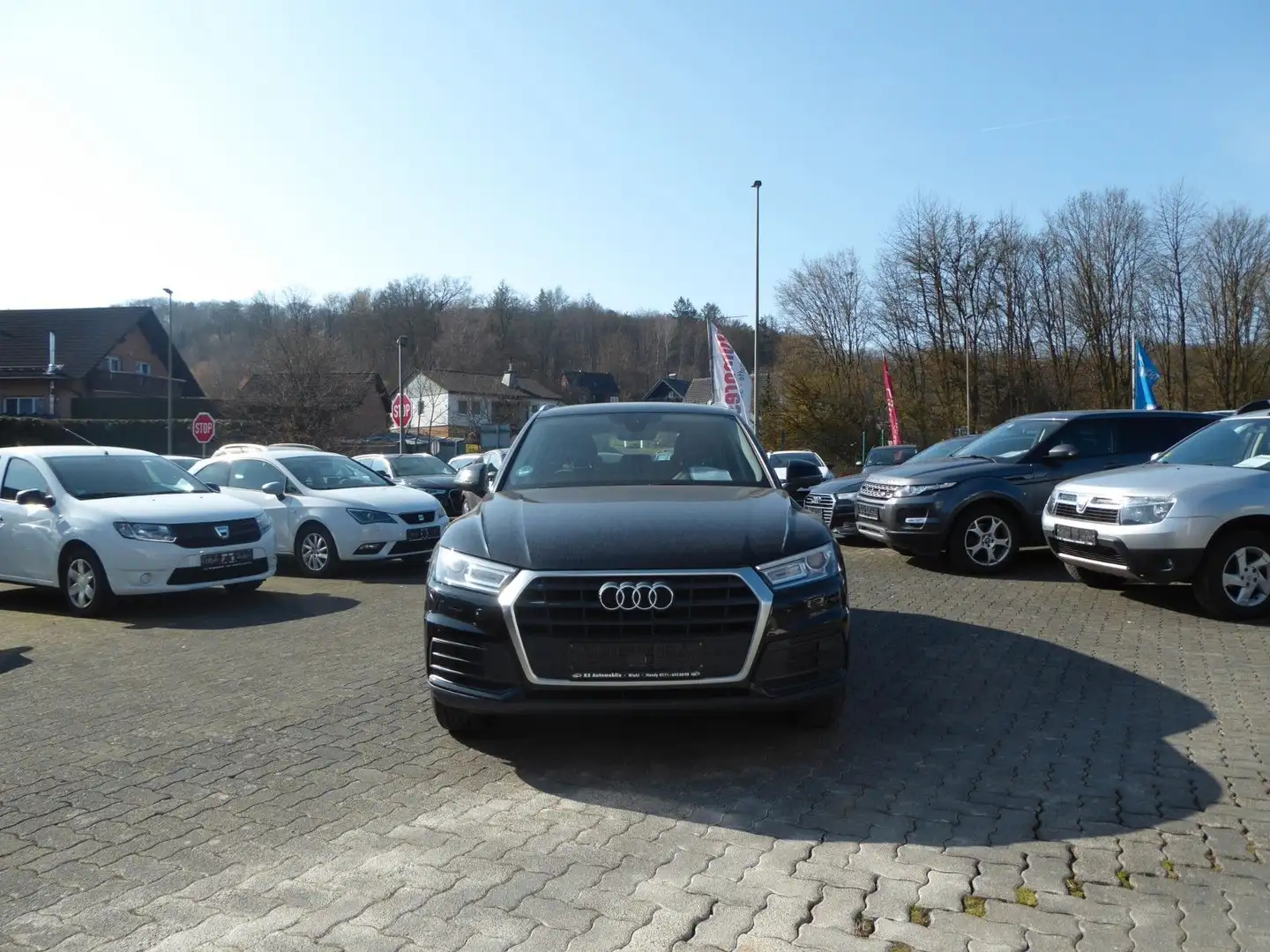 Audi Q5 basis Schwarz - 2