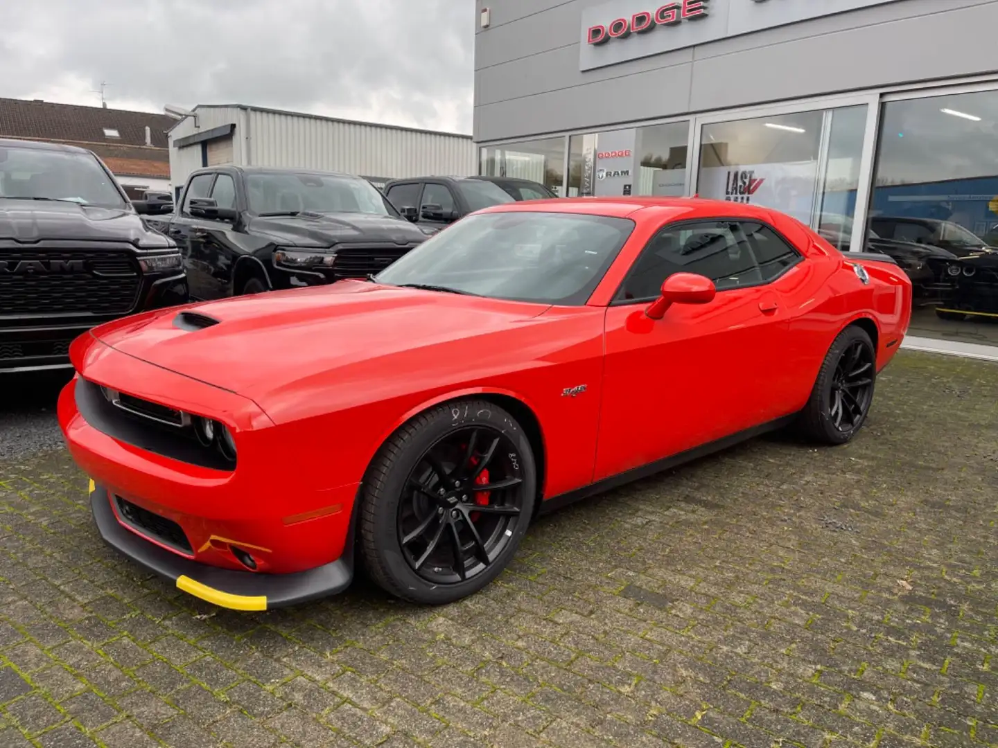 Dodge Challenger R/T 5.7* Performance*LAST CALL* Orange - 2
