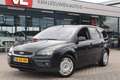 Ford Focus Wagon 2.0-16V Futura | Pano | Clima | Cruise Zwart - thumbnail 1