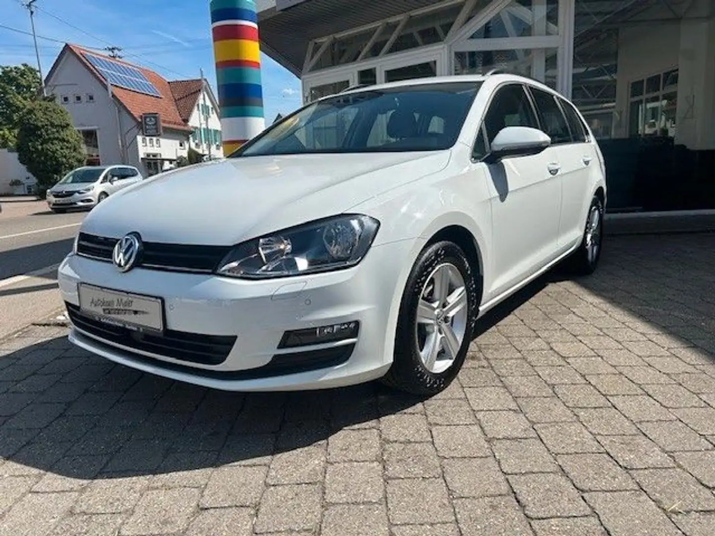 Volkswagen Golf VII Var. 1.2 TSI SHZ/MFK/ALU/PDC Blanco - 2