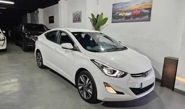 Hyundai ELANTRA 1.6i Tecno