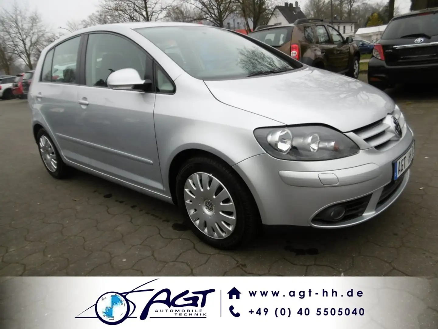 Volkswagen Golf Plus 1.6 Aut.Tour Klima Tempomat Shzg. PDC Silber - 1