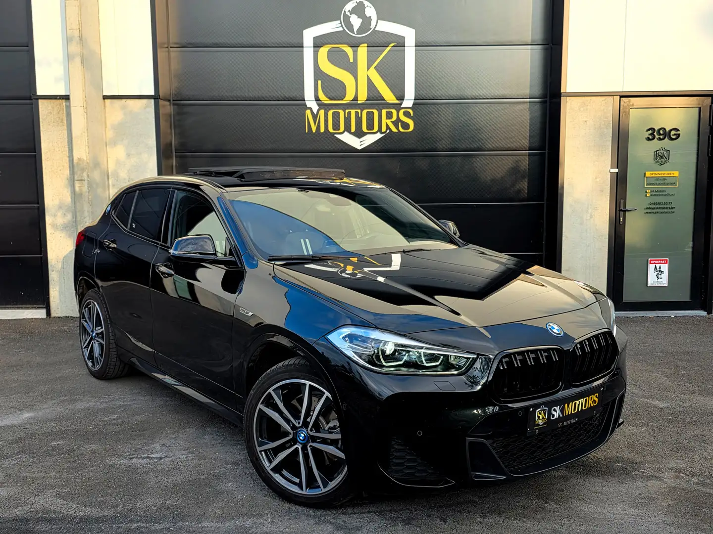BMW X2 M-Pack 25E LCI PHEV Xdrive Pano HUD Camera LED 19" Zwart - 1