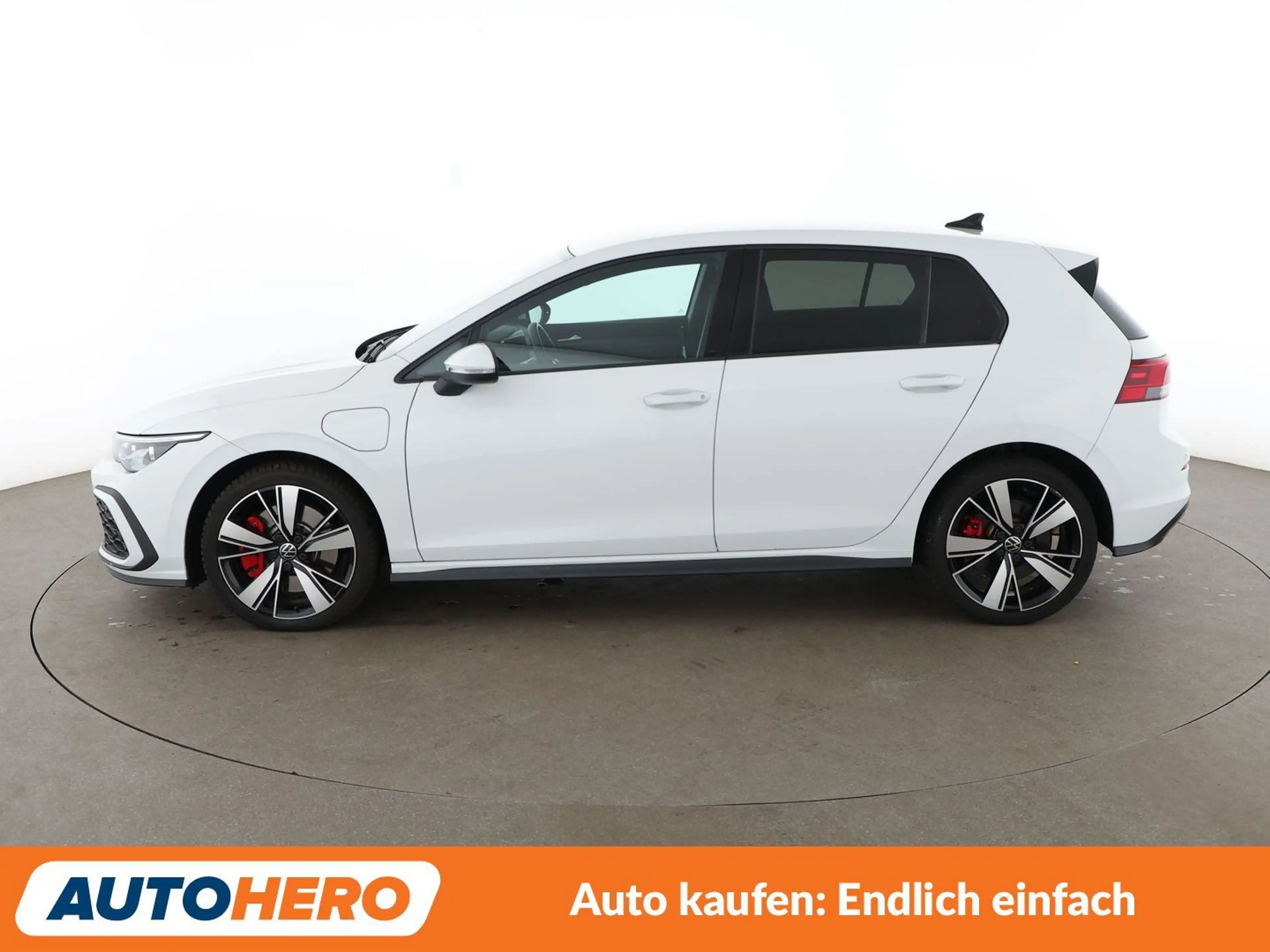 Volkswagen Golf GTE 1.4 GTE Aut.*NAVI*LED*PDC* — photo 3
