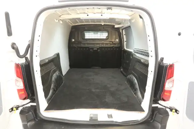 Peugeot Partner view 3