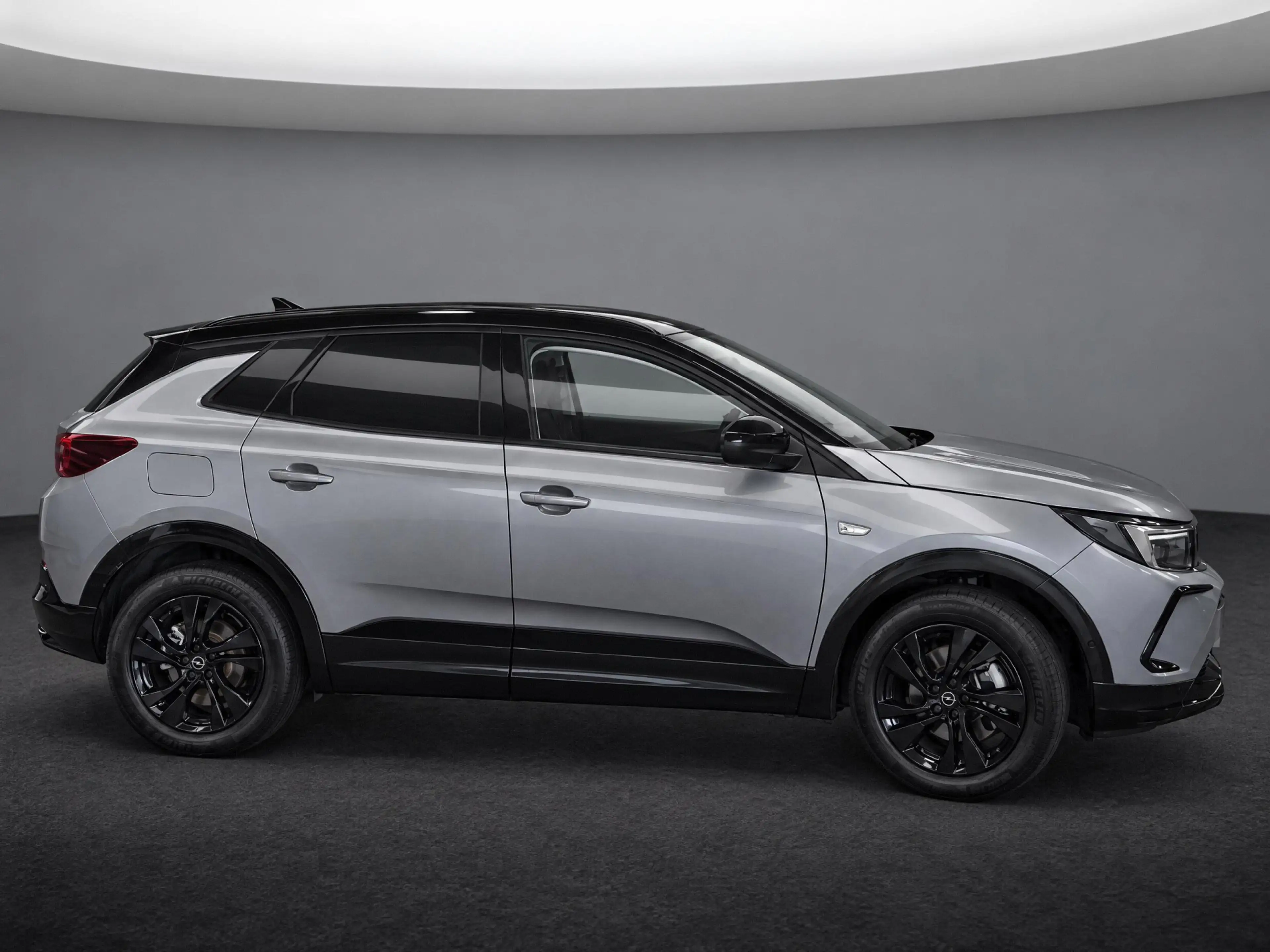 Opel Grandland 1.6 Turbo 180PK Plug-In Hybrid Business Edition Na — photo 6