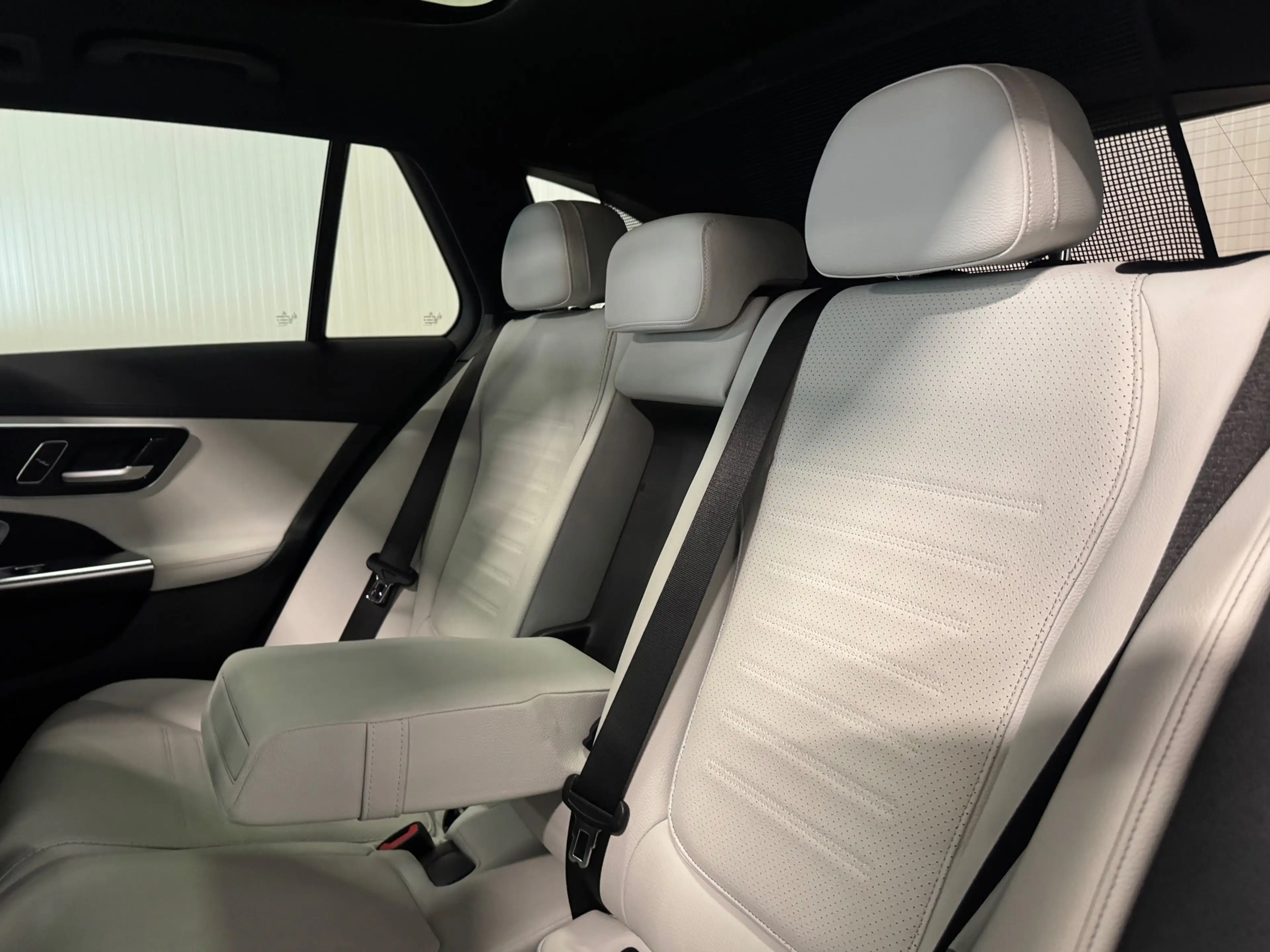 Mercedes-Benz C 200 Estate Launch Edition AMG Line | NIGHT | PANO | BU — photo 5