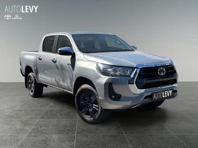 Toyota Hilux view 8