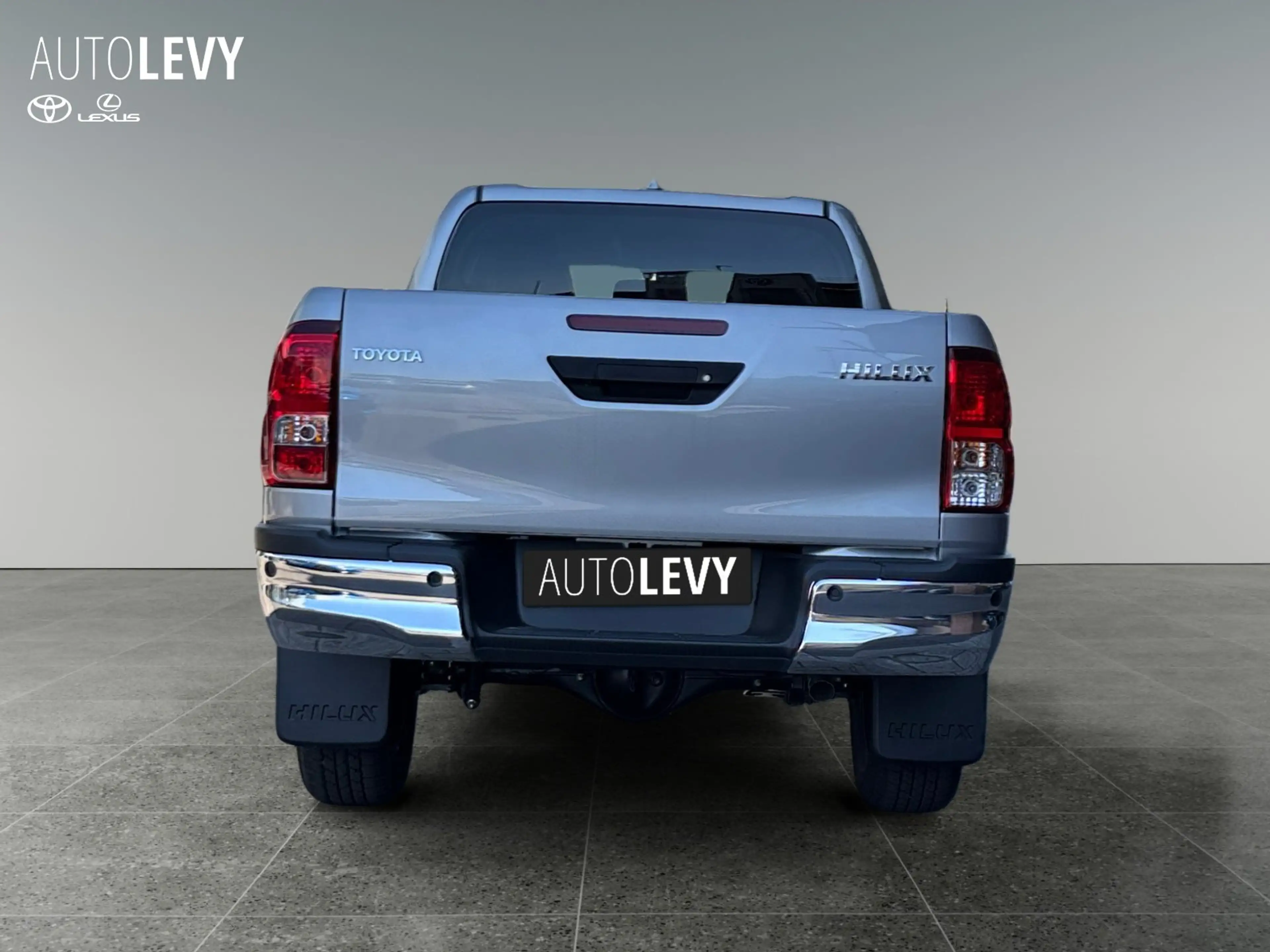 Toyota Hilux 2.4 D-4D Double Cab Comfort PDC/NAVI — photo 5