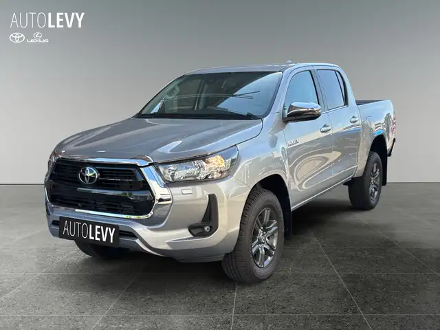 Toyota Hilux view 2