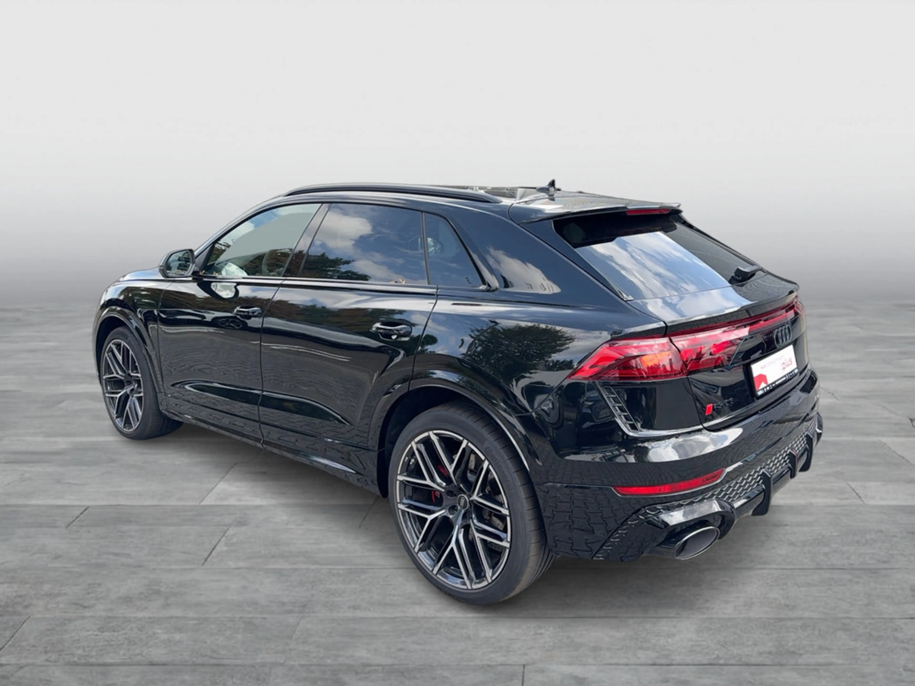 Audi RS Q8 — photo 4