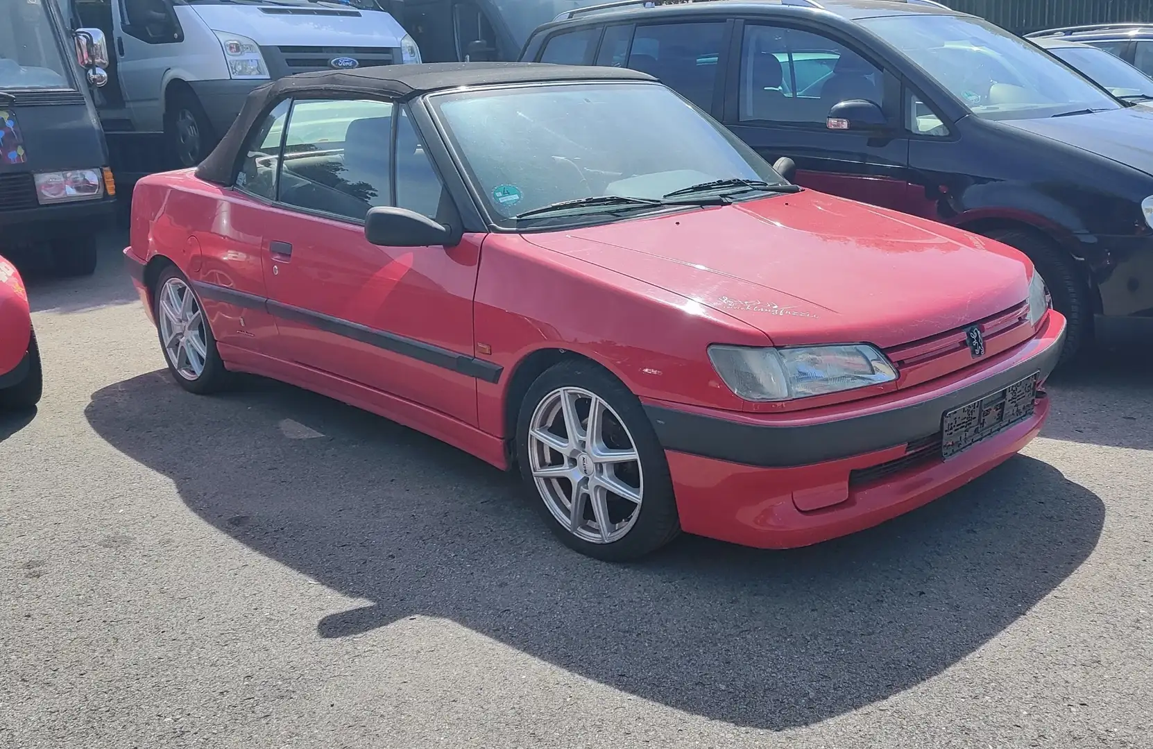 Peugeot 306 306 Cabriolet 1.8, gepflegt und Funktionsfähig Rot - 1