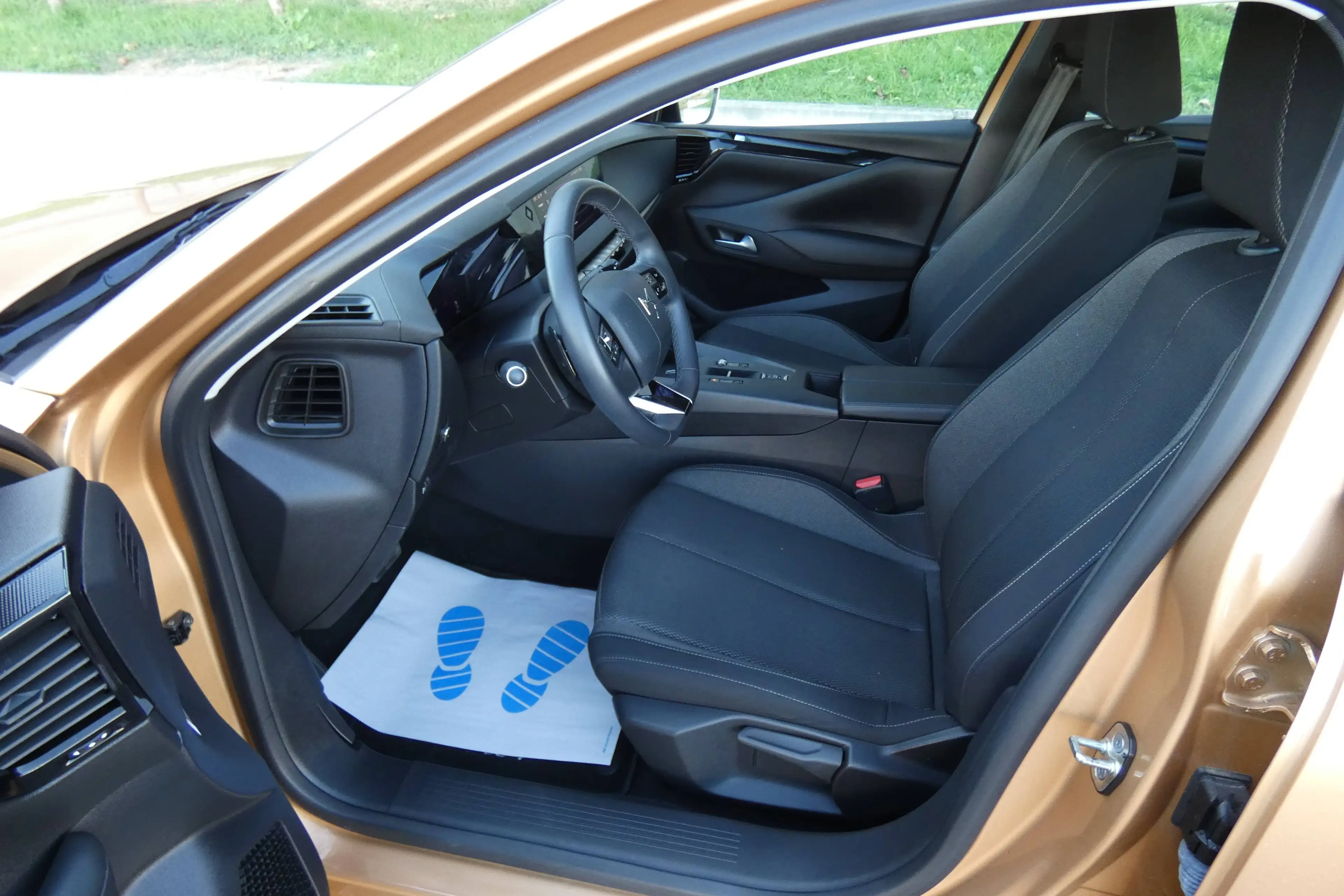 DS Automobiles DS 4 Bastille — photo 13