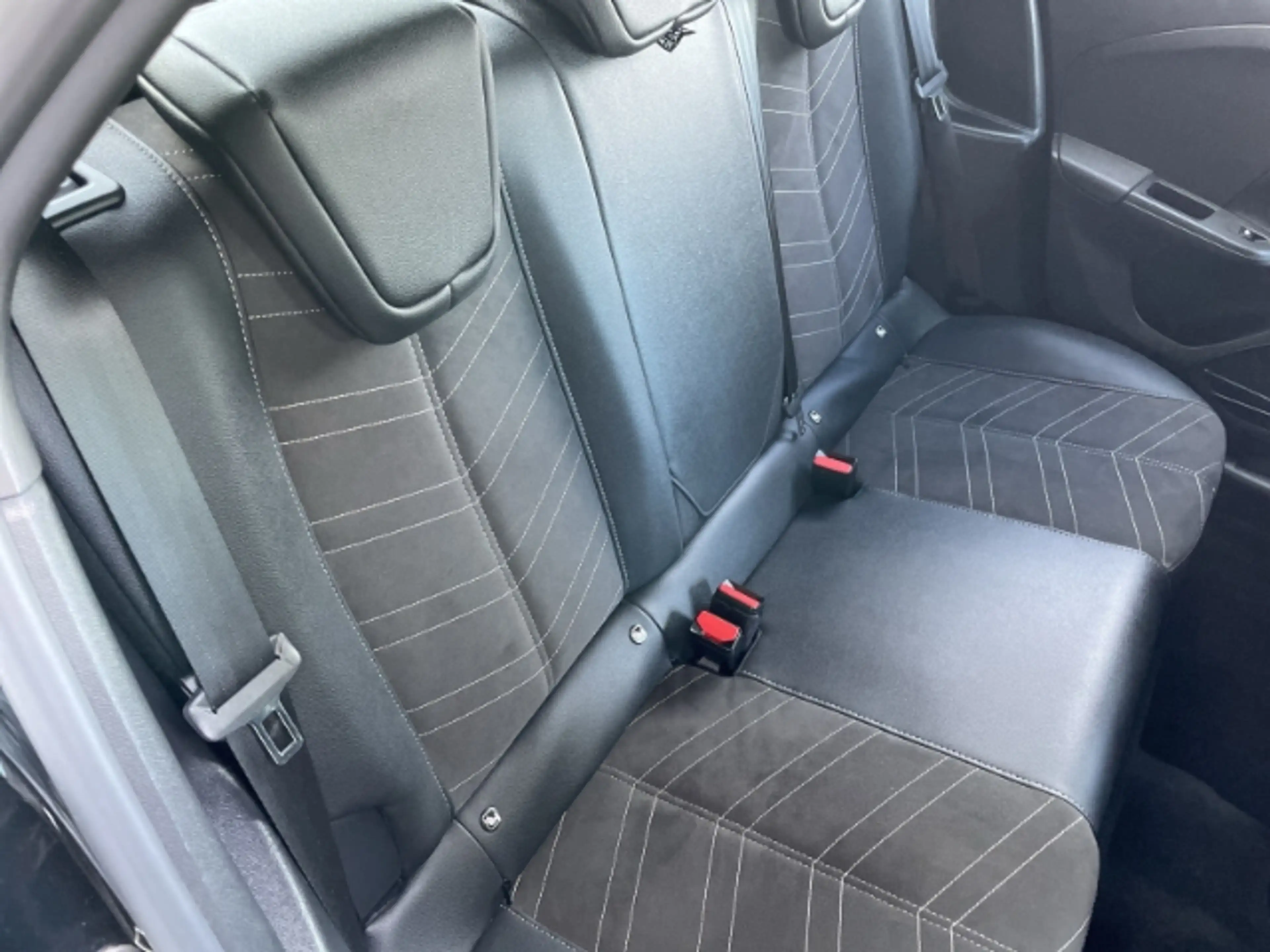 Opel Corsa F GS Line Elektro Navi, Tempomat, DAB, Kamera — photo 4