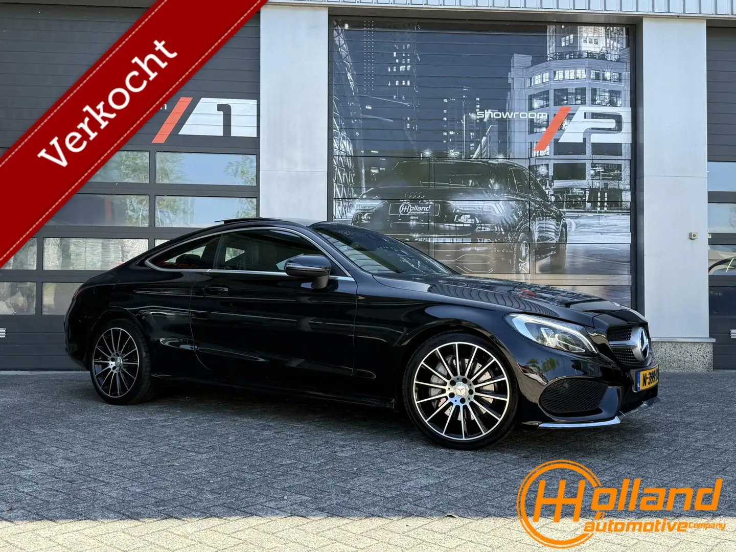 Mercedes-Benz C 250 Coupé Premium Plus| AMG|PANO|AMBIANCE Schwarz - 2